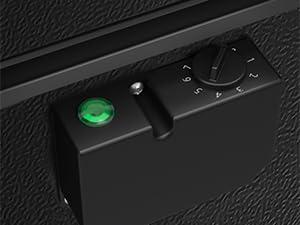 Kismile 3.5 Cubic Feet Chest Freezer with Removable Basket & 7-Grade Adjustable Temperature 6.8°F to -7.6°F for Home Dorm Kitchen Office