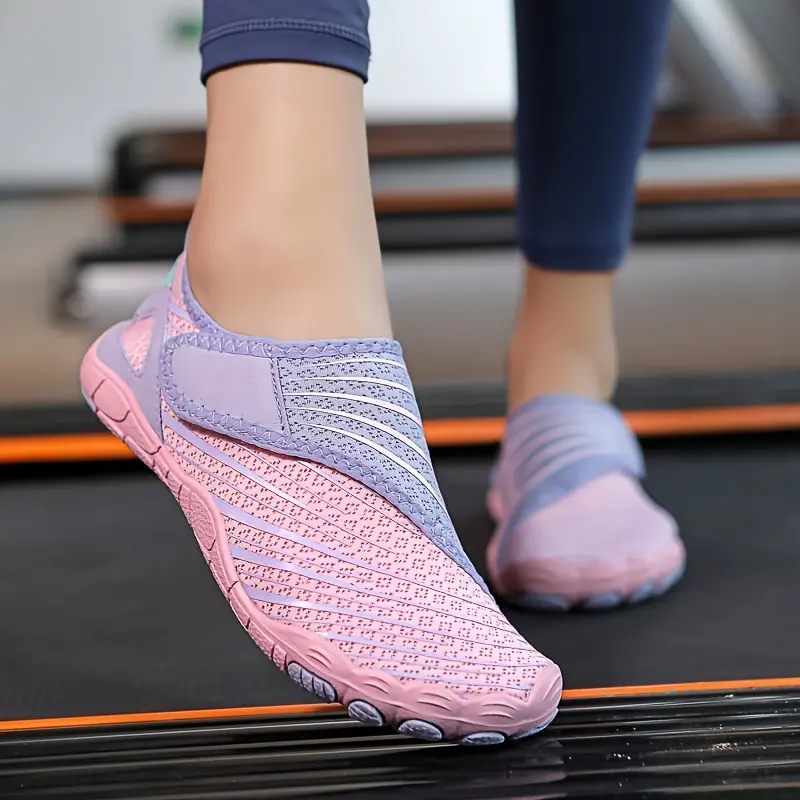 [Fitness Footwear for Women and Men] Casual Indoor Fitness Footwear for Women, Water Shoes, And Creek Footwear