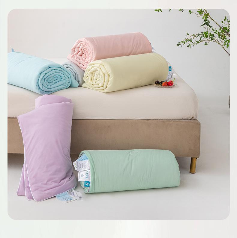 Ice Cream Is Cool, Silk Is Cool In Summer, Quilt Is Solid In Summer And Air-Conditioned Quilt Can Be Machine-Washed, Thin Ice Quilt In Summer.