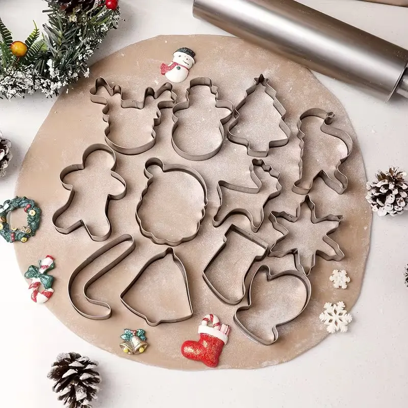 12Pcs,Christmas Cookie Cutters, Stainless Steel Fun-Shaped Cookie Cutter Set for Cookies, Biscuits, Fondant, DIY Baking, Christmas Party, Holiday Baking