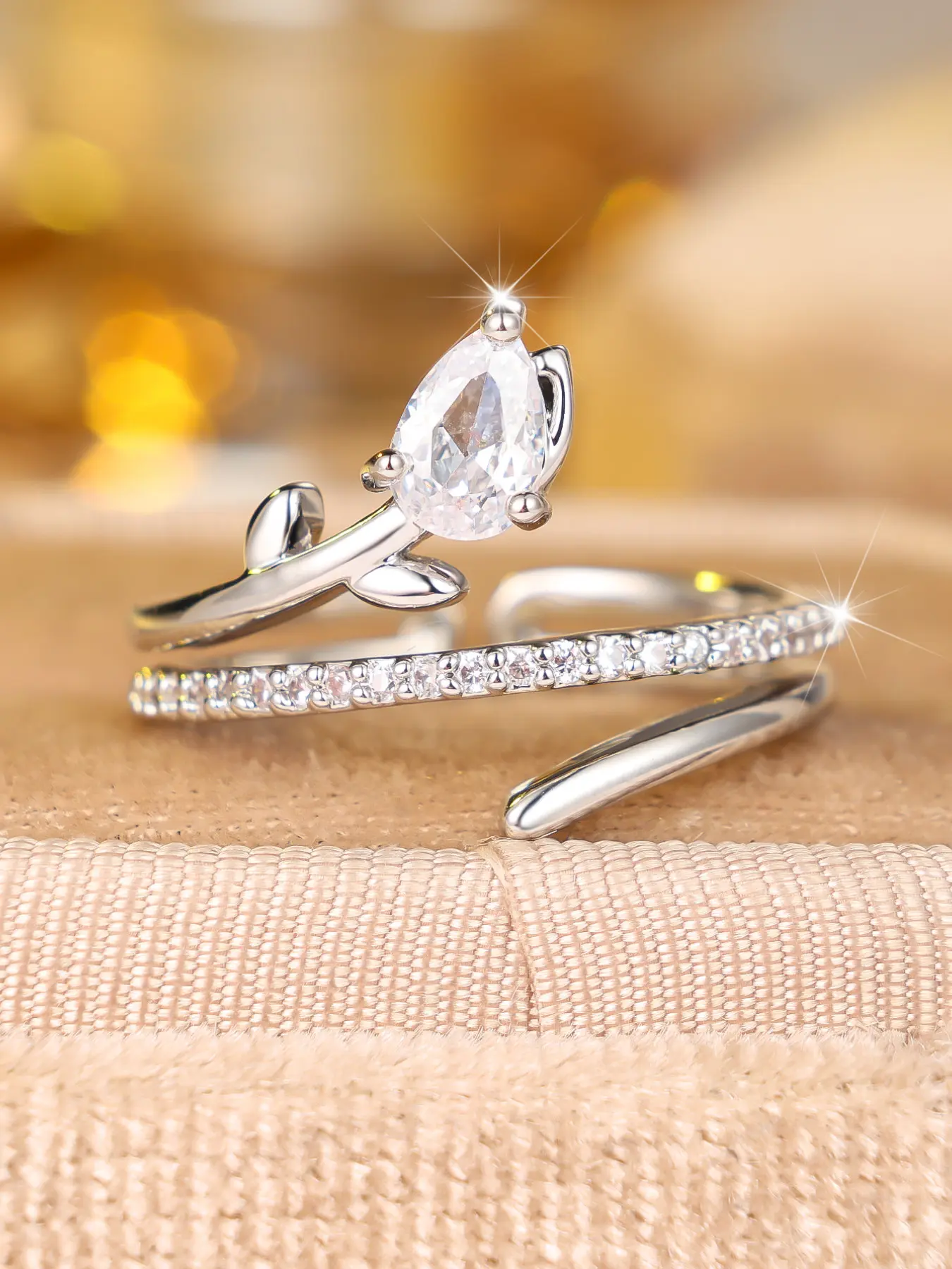Adorable Tulip Synthetic Water Drop Zircon Open Ring, Perfect for Engagement, Wedding, Valentine's Day, Graduation, Daily Wear
