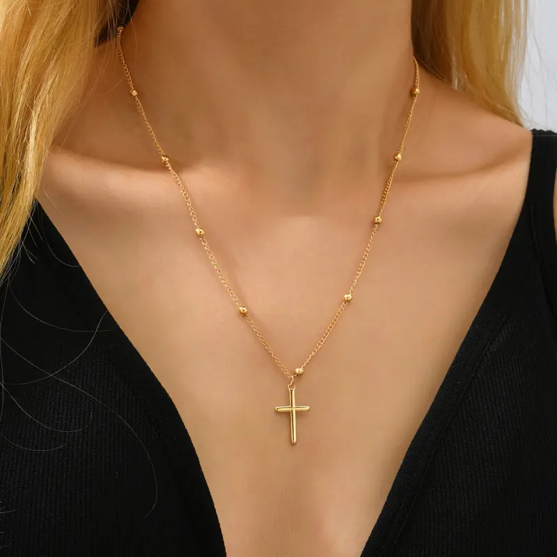 Minimalist Cold Style Alloy Cross Pendant Necklace For Women, Niche Design Tiny Cross Clavicle Chain, Dainty Fashion Decor Jewelry For Halloween Daily Dating Outfit Cross Necklace Cold Style Jewelry Halloween Accessory Women ClavicleChain MinimalistPendan