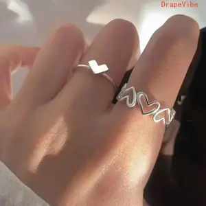 2Pcs Hollow Heart Shaped Ring, Trendy Niche Design Fashion Jewelry For Couples And Students Daily Wear