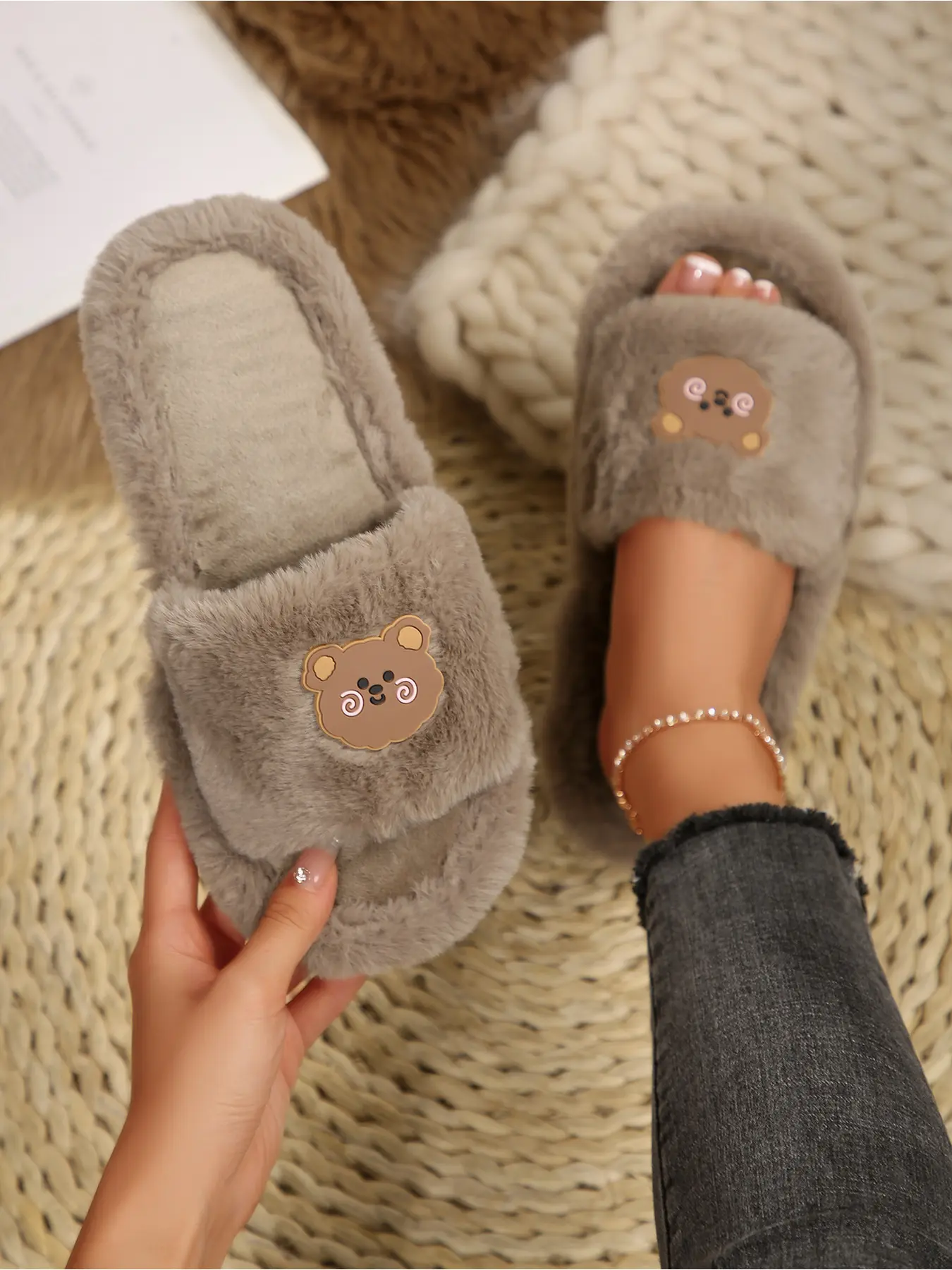Cute Cartoon Bear Plush Slippers for Women, Open-Toe Slip-On Soft Warm Comfortable Non-Slip Home Shoes, Cozy Indoor Footwear