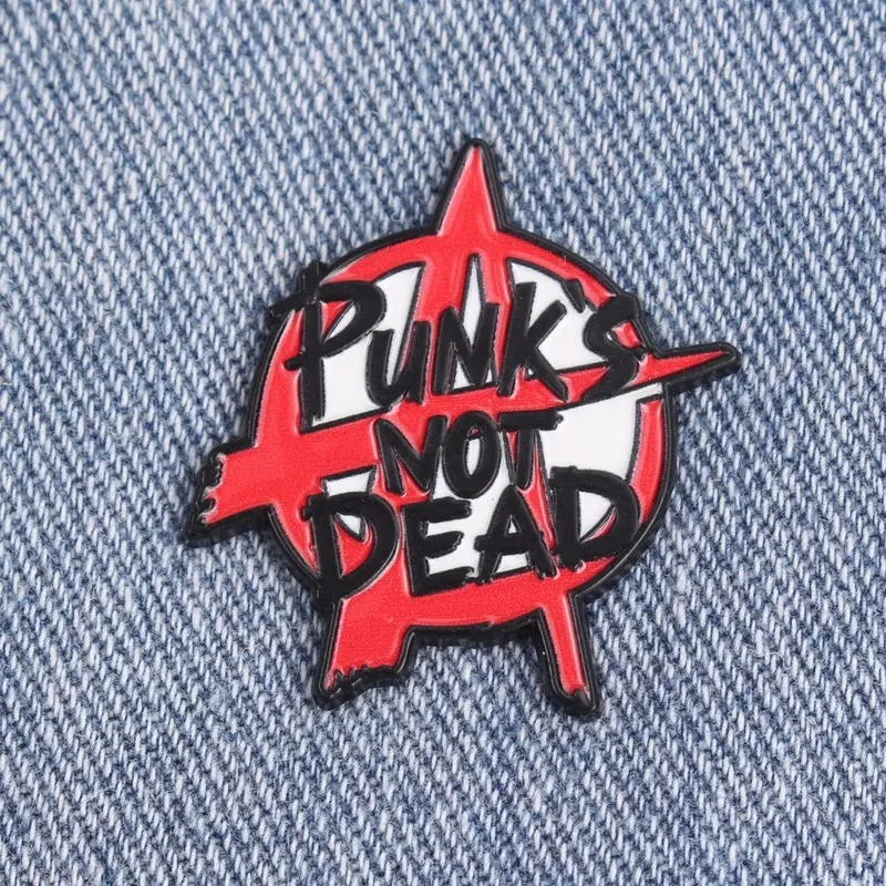 "Punk never dies "- an English phrase personalized charm brooch, an excellent accessory for bags, a small decoration suitable as a gift for Halloween, Christmas or birthday.