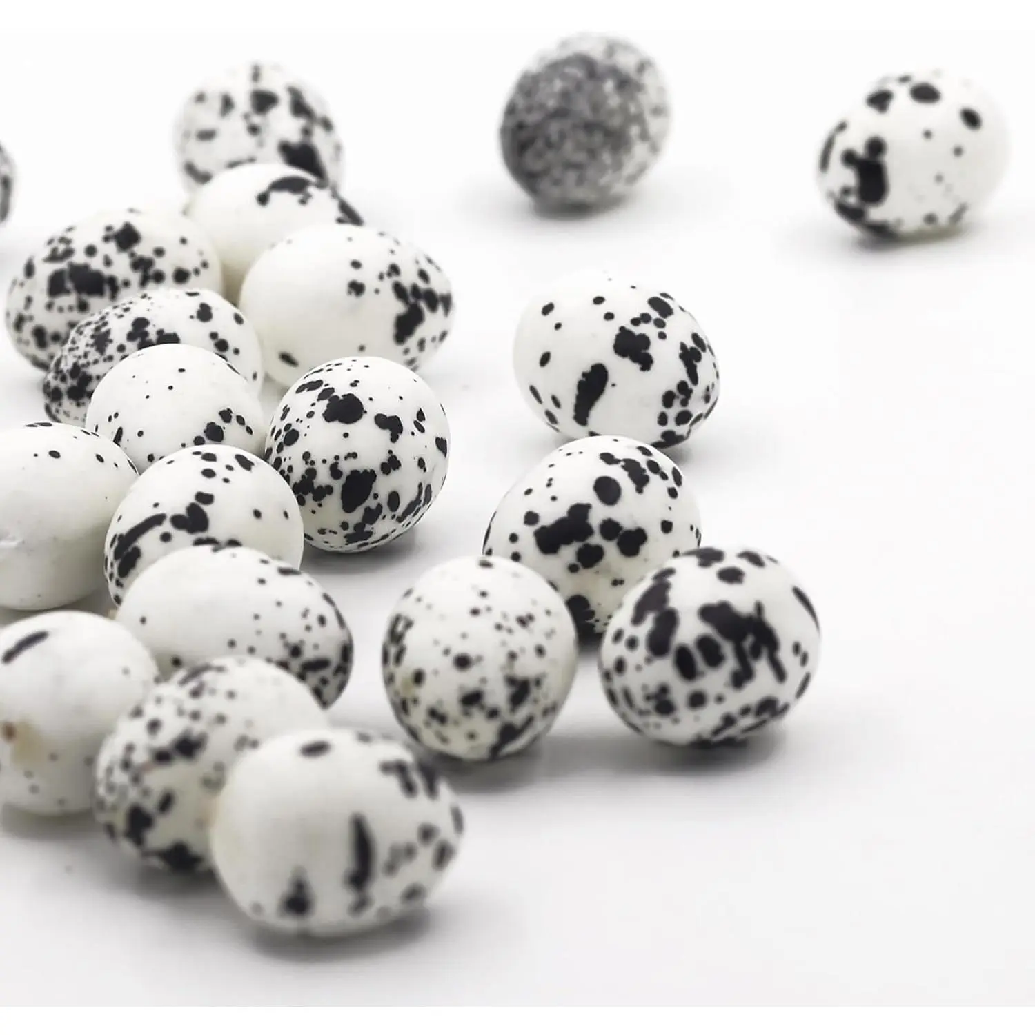 30 Pcs Artificial Fake Vegetables Quail Eggs Decor - Faux Lifelike Simulation Plastic Quail Egg for Home House Kitchen Party Decoration - Artificial Vegetable Fake Quail Eggs