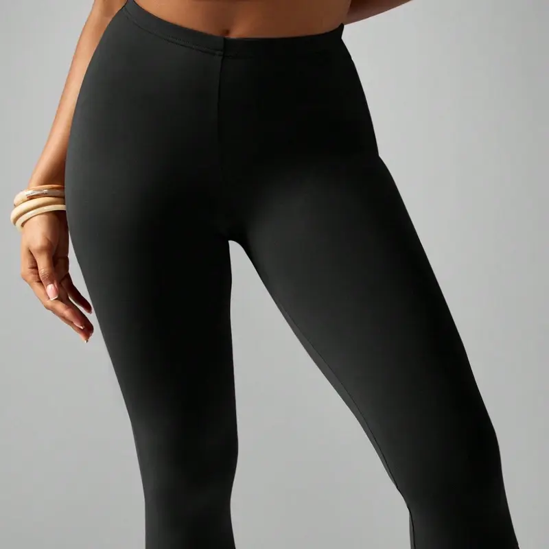 Women's High-Waisted Seven-Quarter Tight Pants, Stretchy Soft Touch, Slimming Waist, Casual Knee-Length, Ideal for Daily Wear, Yoga, Summer, Cropped Yoga Pants, Knitted Sports Pants, Activewear for Fitness, Knit Athletic Pants, Yoga Bottoms