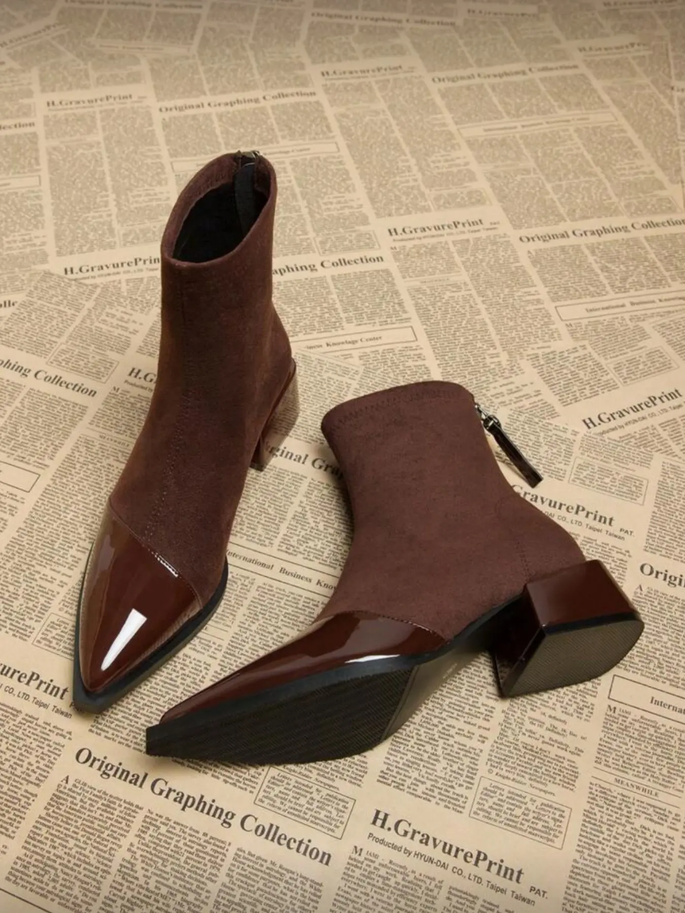 2026 New Pointed Toe Patchwork Slim Boots for Women, Thick Heel Back Zip Short Tube Bare Boot, French Style Velvet Commuter Elastic Boot
