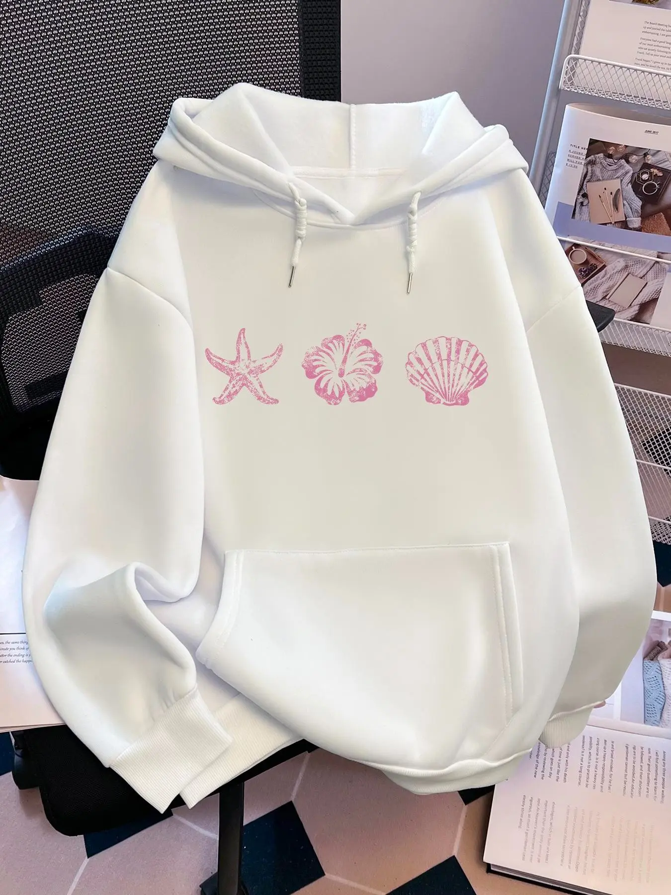 American Vintage Ocean Print Hoodie, Loose Fit Oversized Casual Top, Starfish, Jasmine Flower & Shell Print, Retro Summer Style, Multiple Colors Available