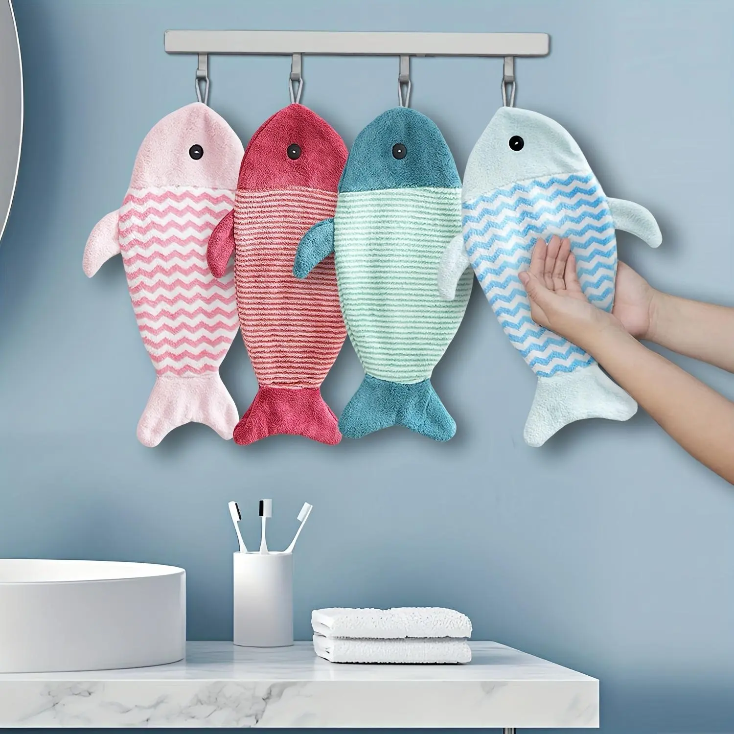 2pcs Soft Coral Cartoon Fish Fingertip Towels, Quick-Dry, Soft, Highly Absorbent, for Bathroom Kitchen Car Cleaning, Colorful Striped Design, Cartoon Fish Design | Bathroom Hand Towel | Car Cleaning Towel, Approx. 43×28cm / 17×11 inches, Quickdry