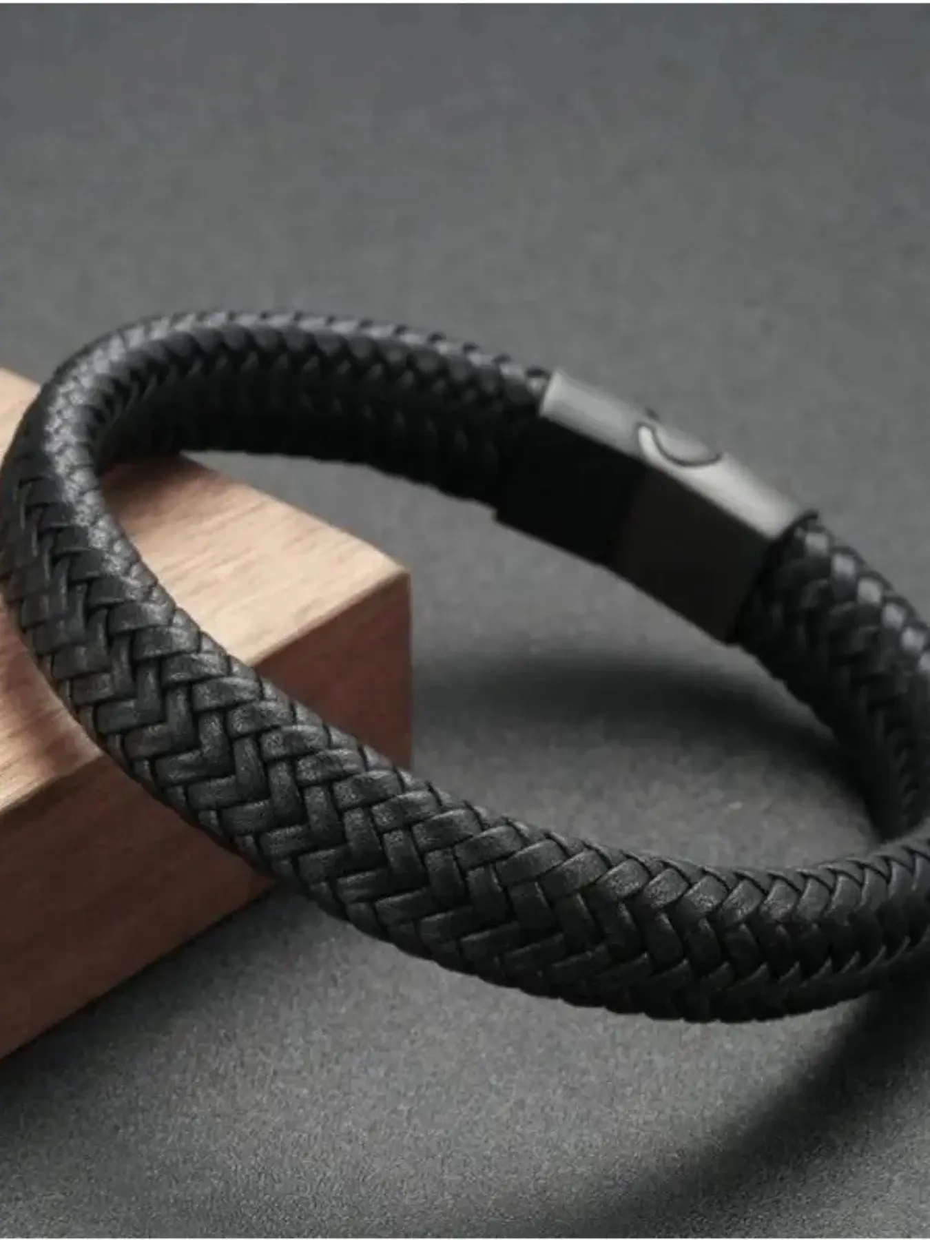 Men's Braided Leather Wristband, Simple Business Minimalist Style Bracelet, Classic Fashion Accessory, Elegant and Stylish Jewelry for Men