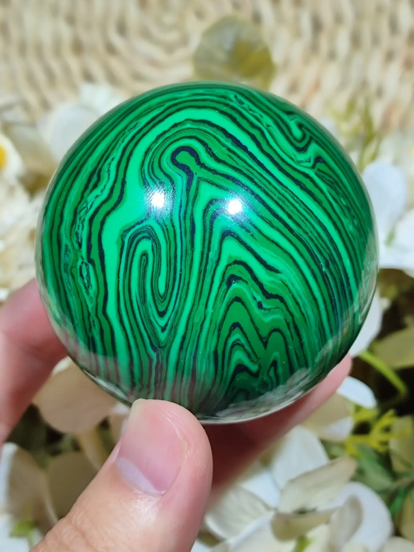 1pc Random Stunning Artificial Malachite Sphere/Tower, Malachite from Congo, Faux Crystal- Polished Faux Malachite Crystal Sphere- High Grade Malachite Ball-Crystal Collection- for Home Decor, Perfect Gift for Halloween, Christmas, Valentine'S Day