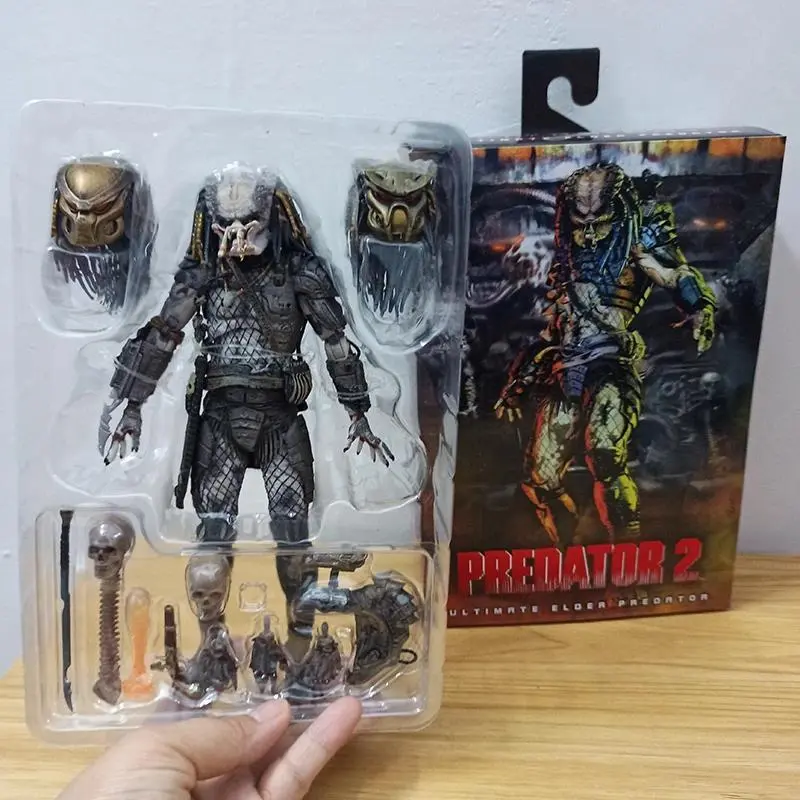 2026 hot itemNECA Ultimate Elder Predator 2  Gold Kenner Leader Elder Predator Action Figure Alien Predator Model Toys Birthday Doll Gifts Popular toys