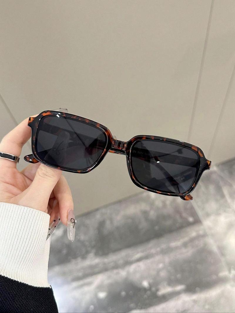 Unisex Tinted Lenses, Trendy Casual Square Frame for Everyday Use, Fashion Accessories for Outdoor Activities, Trendy Styling Sunglasses