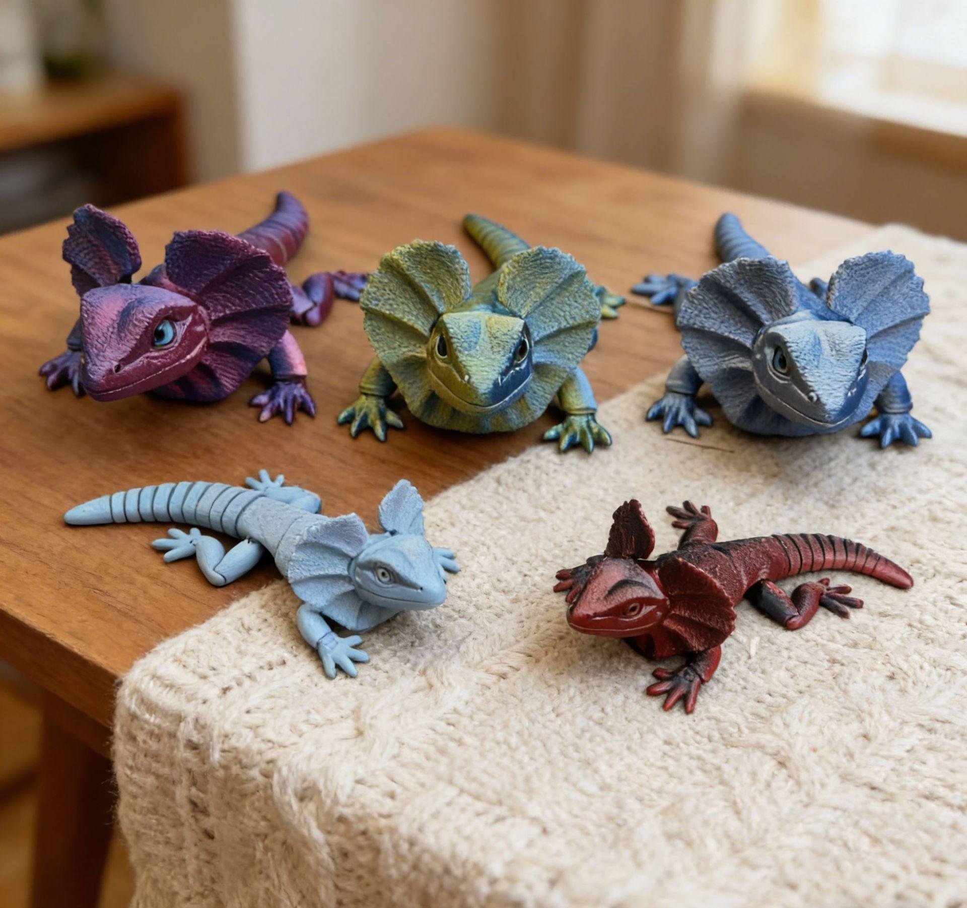 3D Printed Frilled Lizard Toy Articulated Full Body Movable Joints Animal Figurine Birthday Gift