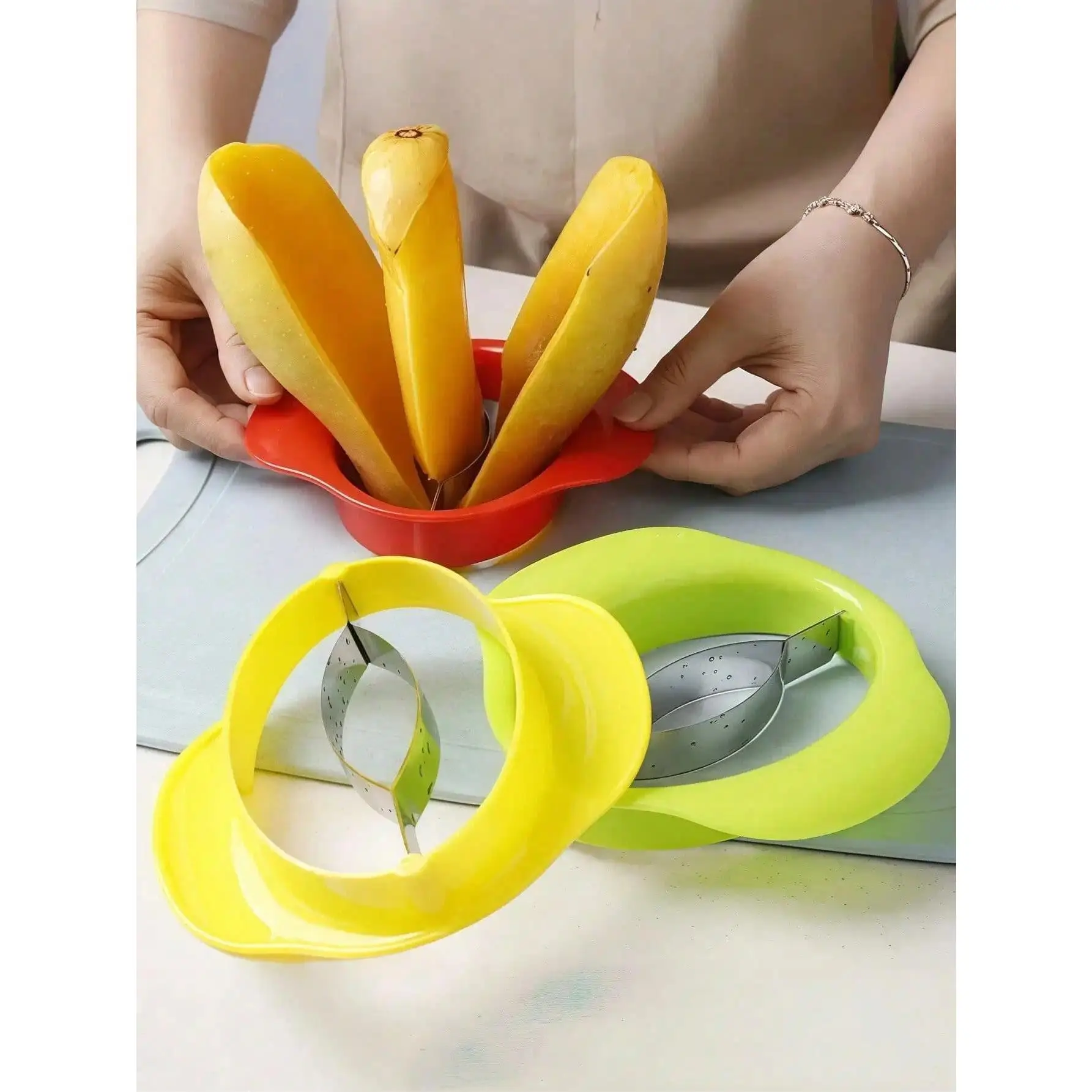 1 Piece Mango Peeler Mango Slicer Peeler and Peeling Tool Mango Divider Fruit Slices Peeler Ergonomic Mango