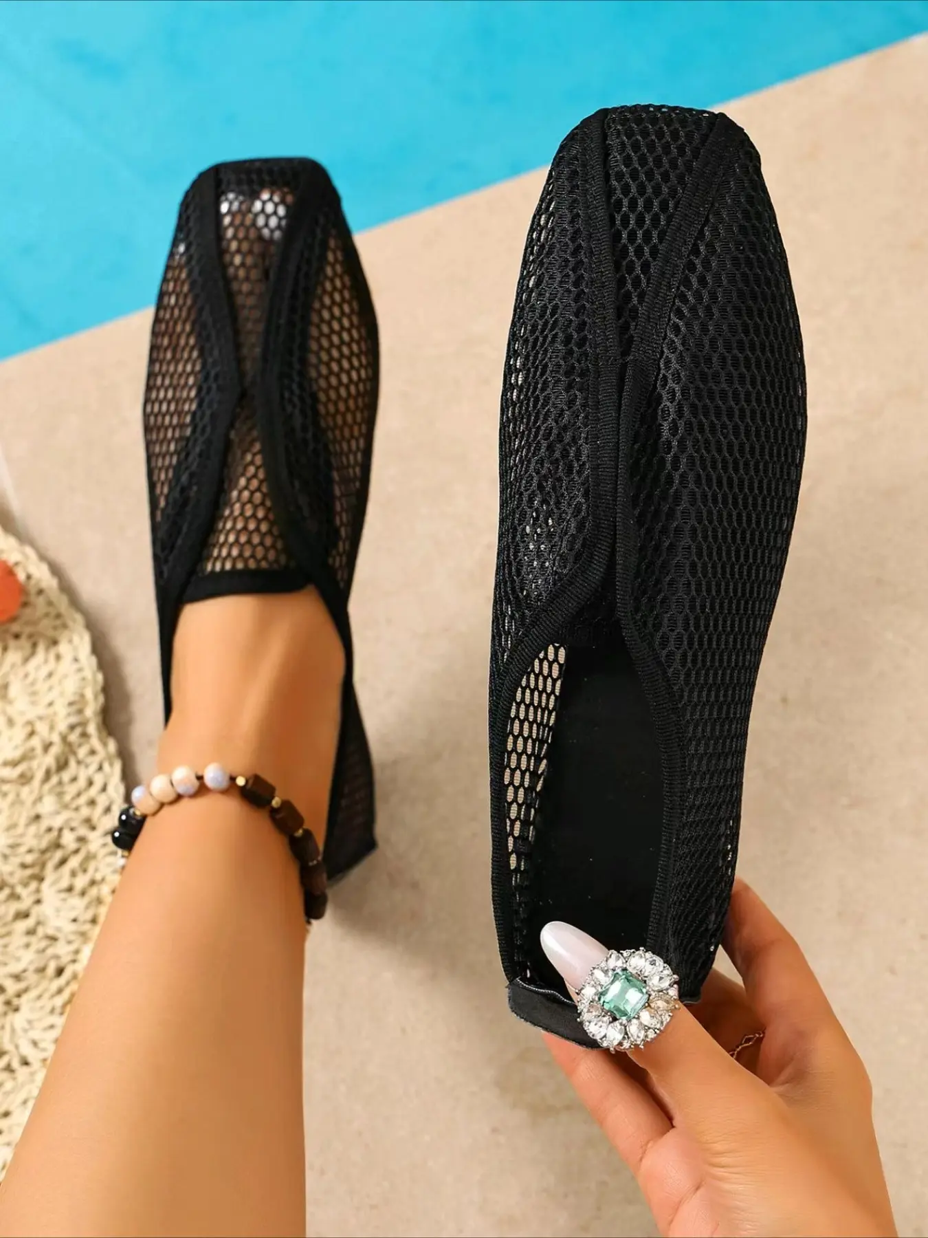 Breathable mesh flat slip on shoes simple edging two colors lightweight comfy summer casual women walking flats