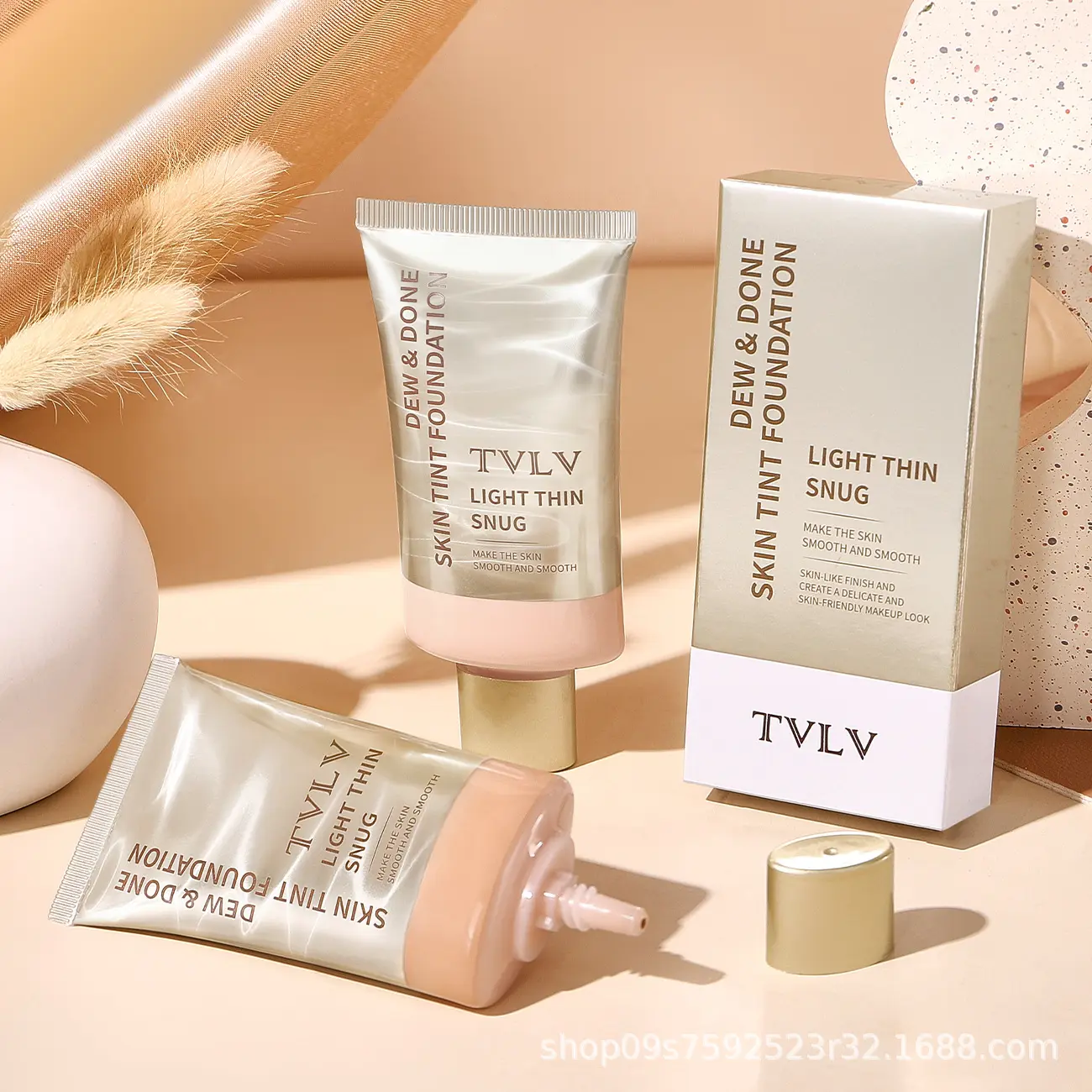 Moisturizing and Clear Foundation BB Cream, Waterproof, Oil-Control, Long-Lasting, Concealing Foundation Cream