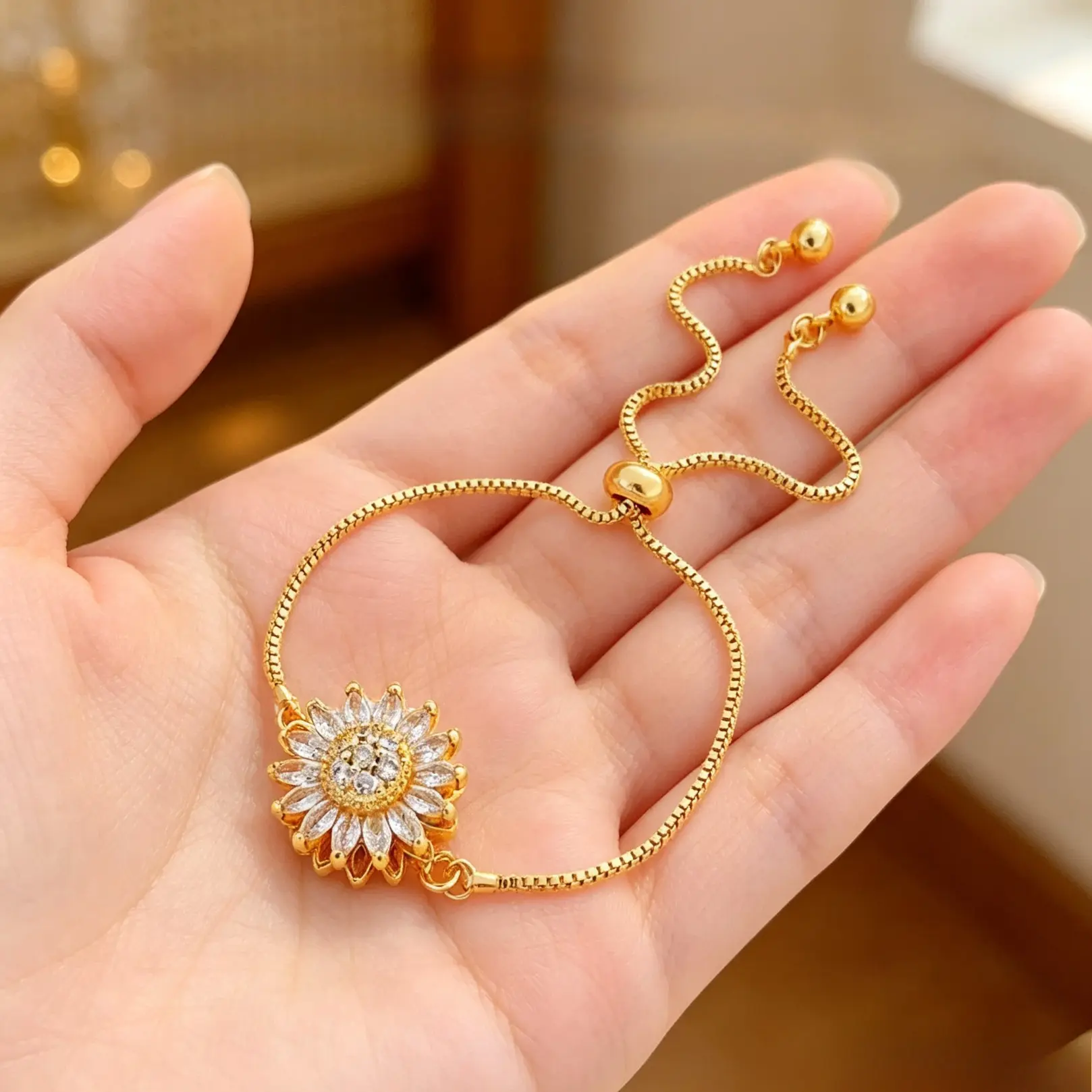Women's Dainty Gold Adjustable Slide Chain Spinning Sunflower Bracelet, Fidget Stress-Relief Collectible Jewelry, Chic Everyday Wear Gift for Casual Occasions