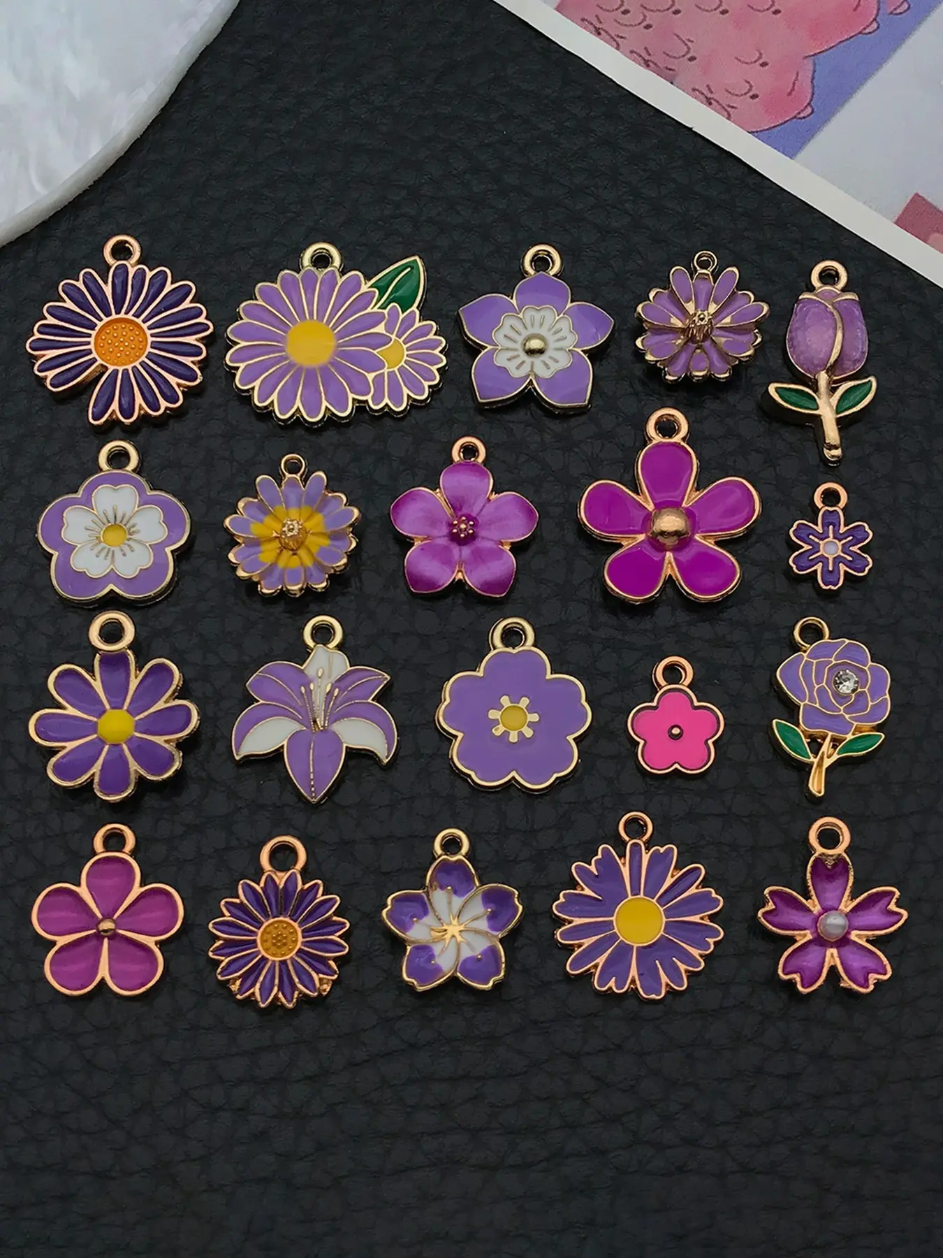 20pcs Assorted Purple Flower Enamel Dangling Charms Pendants Daisy Cherry Blossom Charms for Jewelry Making DIY Earring Bracelet Necklace Supplies