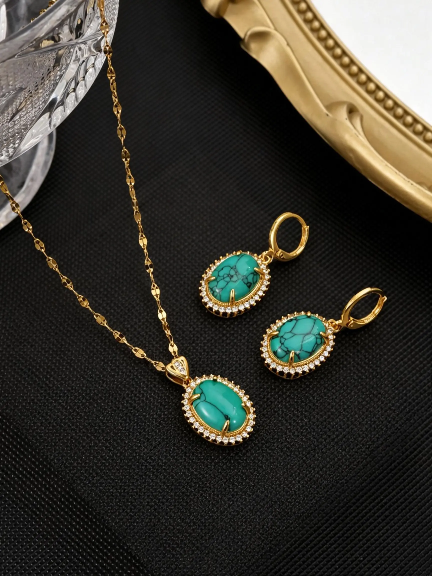 Women's Stainless Steel Chain Necklace with Oval Turquoise Pendant, Gemstone Necklace, Fashionable Jewelry Accessory for Women, Trendy Jewelry, Elegant Design, Necklace Gift