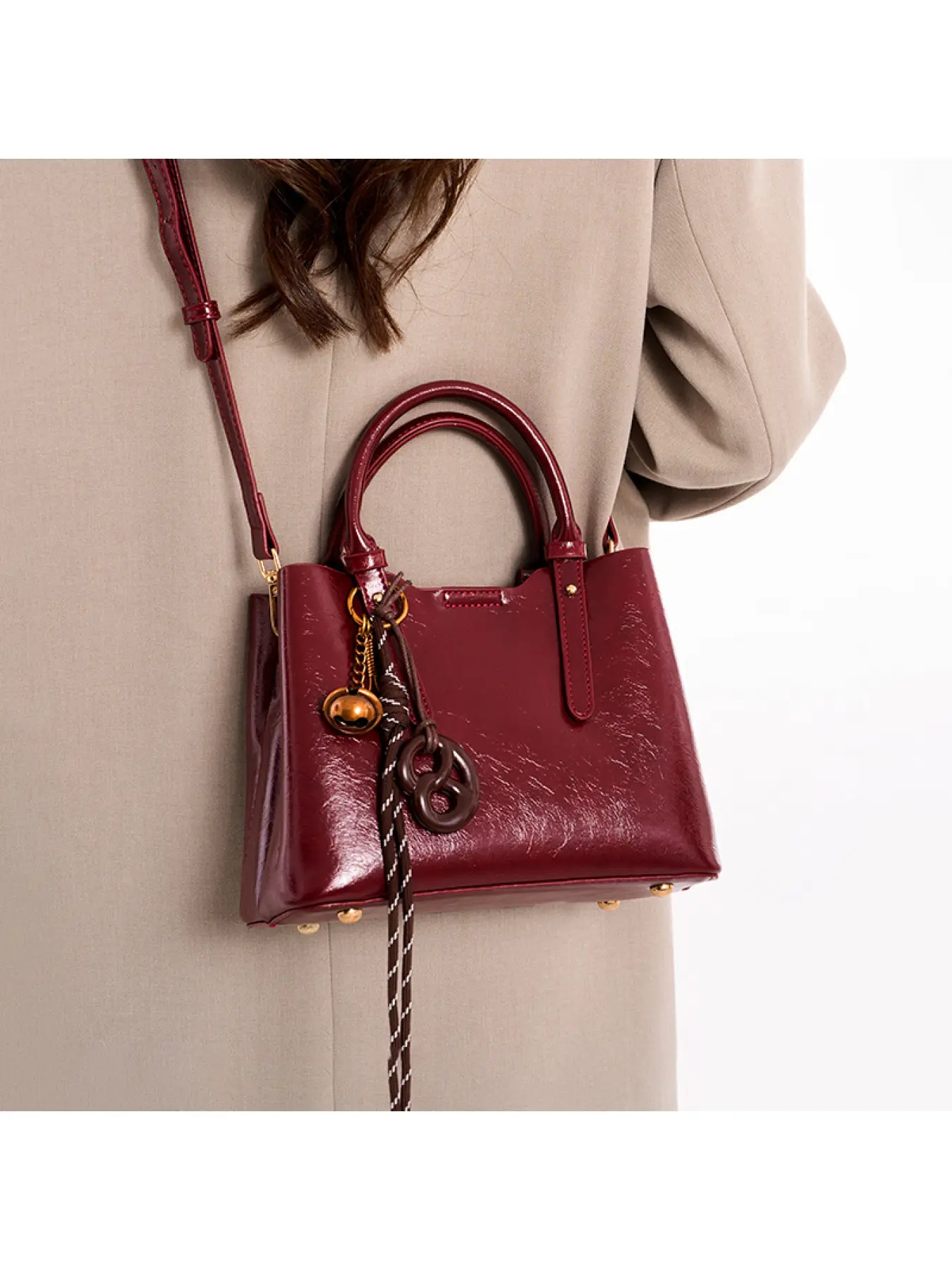 Large-capacity women's tote bag, new underarm bag, high-end commuter red women's bag