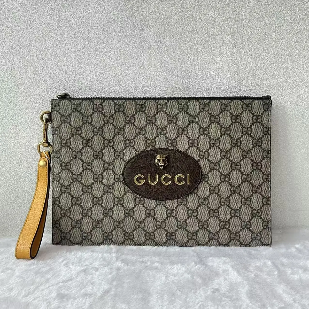 Pre-owned GUCCI Auth GG Supreme Clutch Bag Brown Canvas Tiger X534 26.06.03å