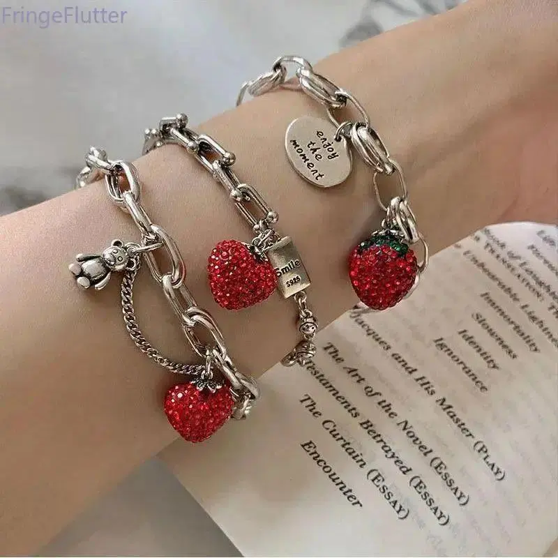 Silver Thick Chain Bracelet with Sparkling Strawberry Cubic Zirconia Charm, Trendy Dainty Fashion Wrist Jewelry, Elegant Accessory for Women Daily Wear, Parties & Special Occasions