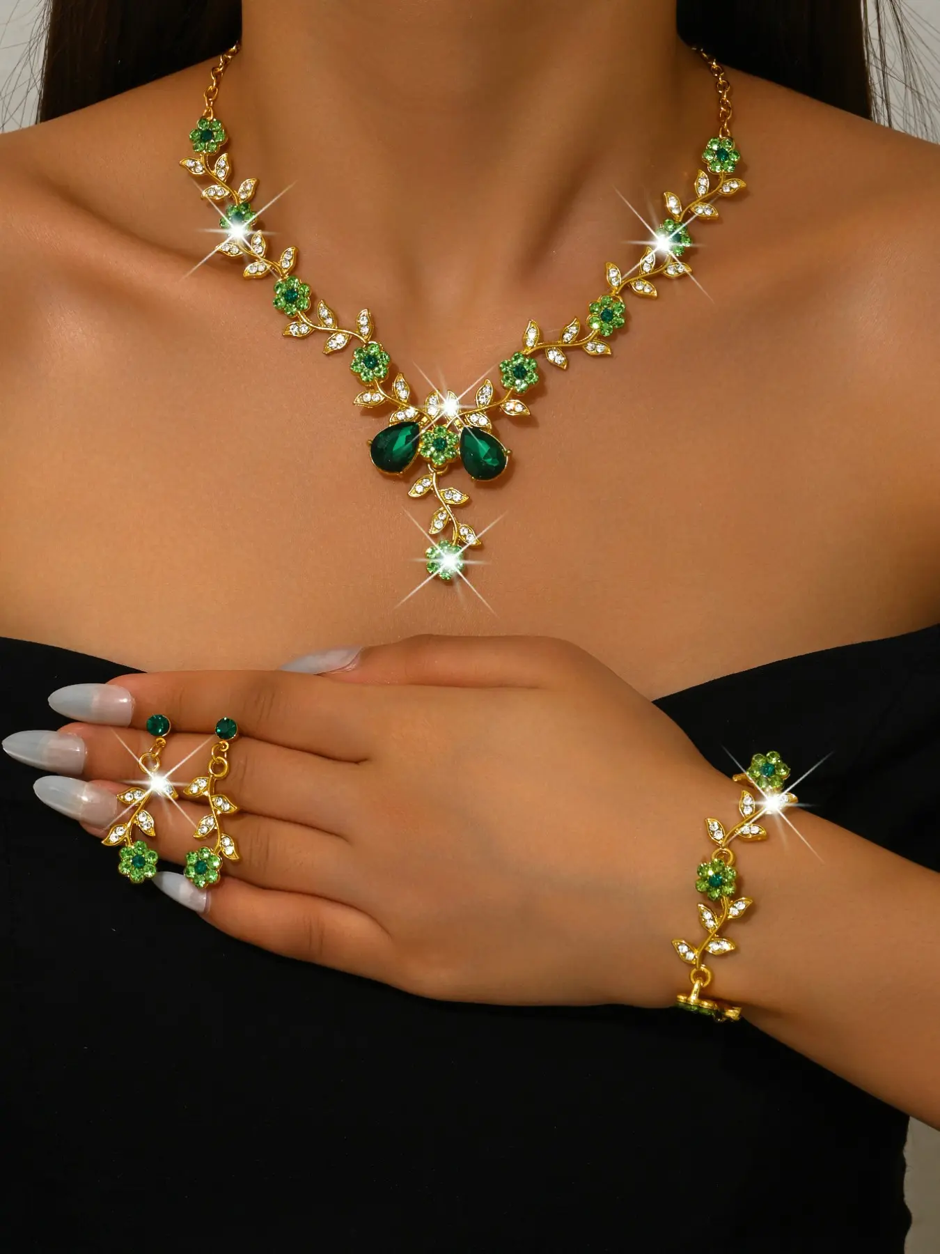 Luxurious Alloy Jewelry Set for Women, Includes Necklace Earrings and Bracelet, Floral Pattern, Bridal Jewelry Set for Wedding, Perfect for Parties Weddings Dance Events