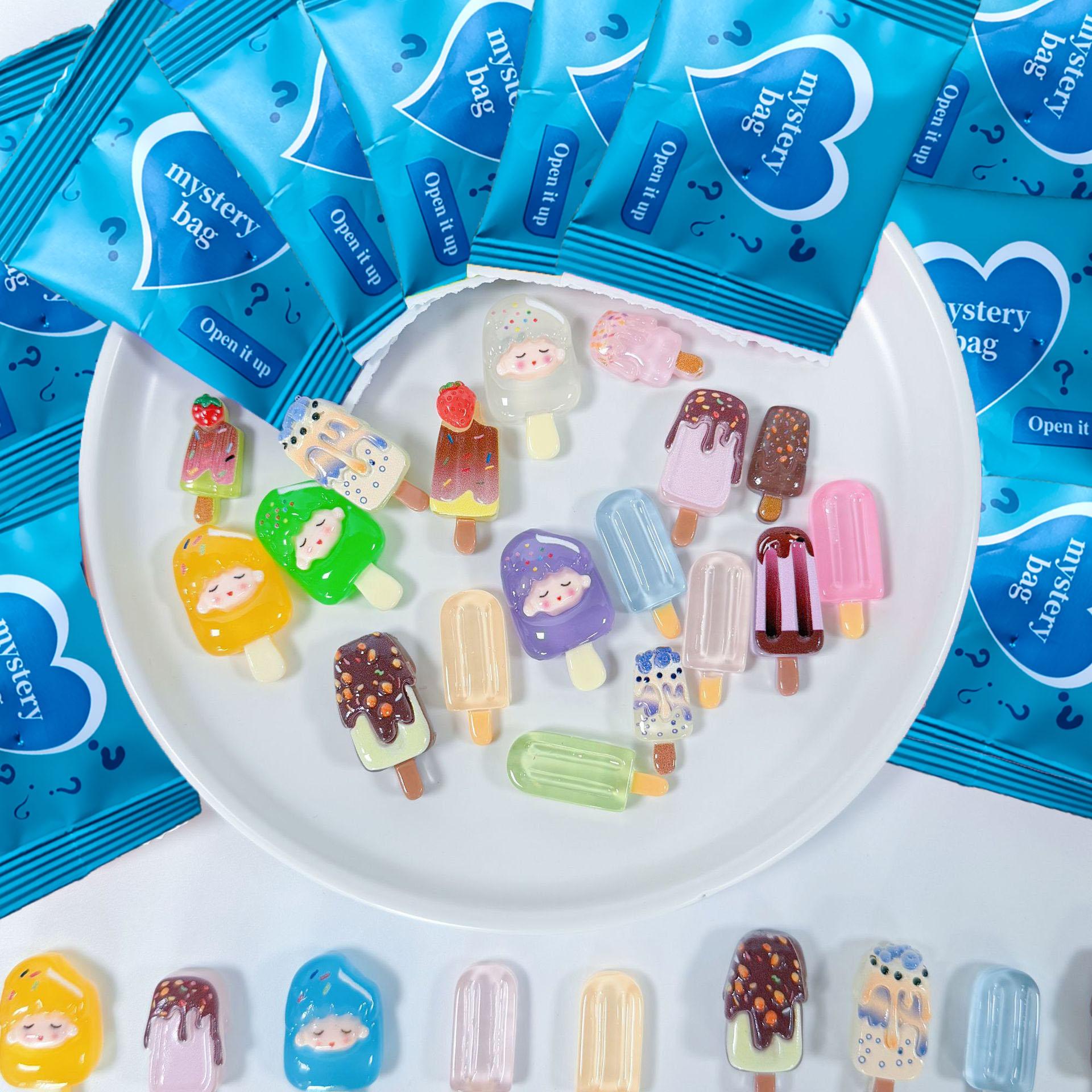 20pcs Ice Cream Accessories Summer Holiday Limited Edition Random Packaging Realistic Food Play DIY Creative Night Glow Resin Figurines Playful Figurines Glow In The Dark Figurine Set Resin Figure