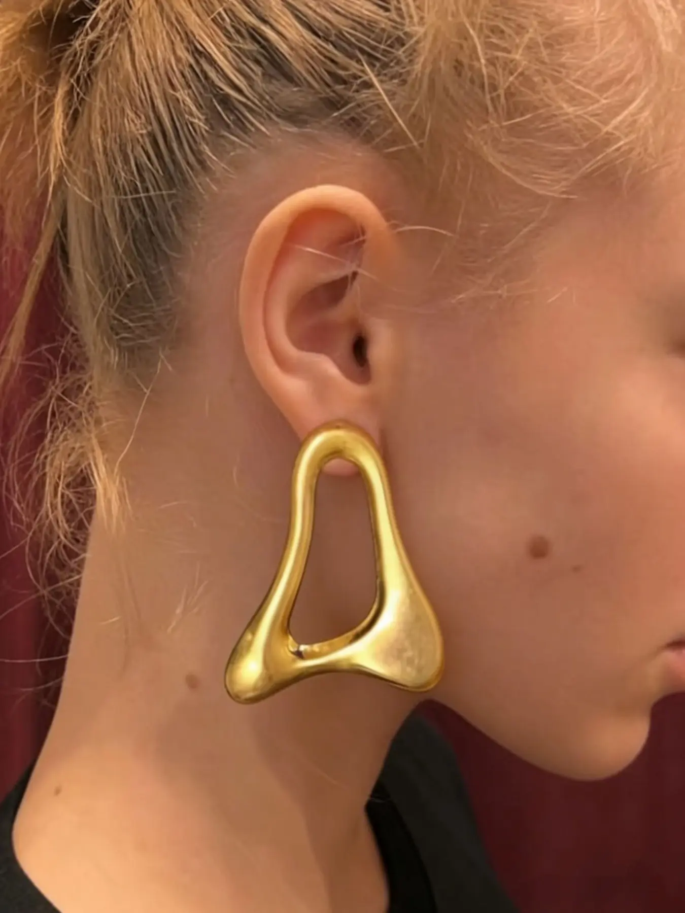 Gold Plated Irregular Triangle Hoop Earrings Minimalist Abstract Hollow Geometric Stud Earrings for Women and Man Statement Party Jewelry European and American Exaggerated Style Personalized Earrings