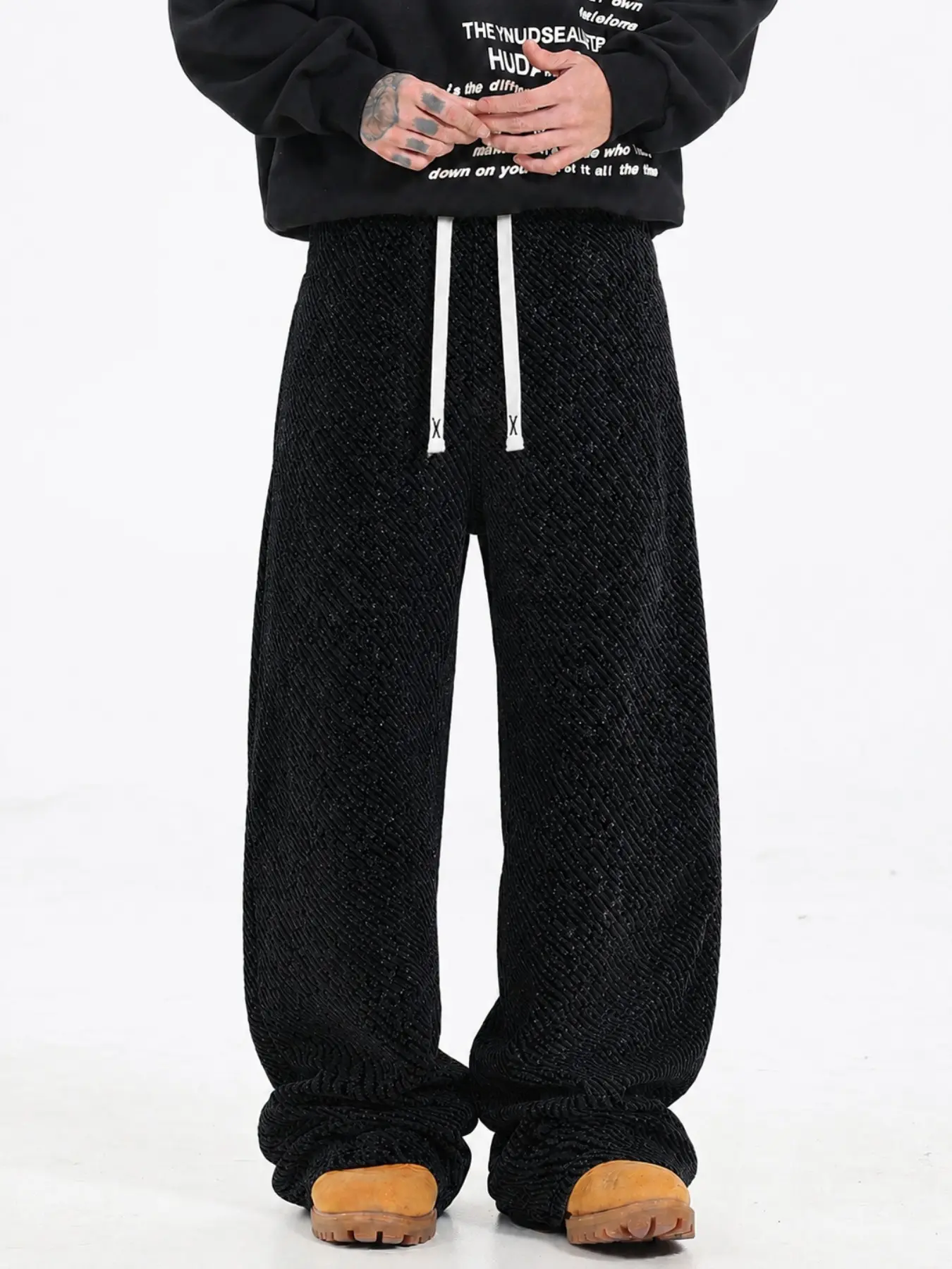 Men’s Burgundy Baggy Jeans with Allover Jacquard Pattern and Sparkling Rhinestone Details, Drawstring Wide Leg Streetwear Pants