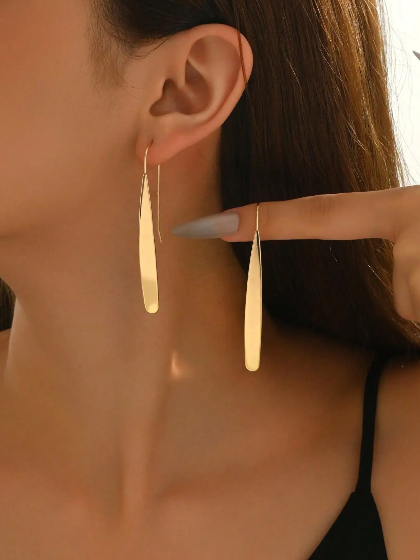 1 Pair Women's Fashion Geometric Rectangular Shiny Earrings, Versatile For Daily And Casual Wear