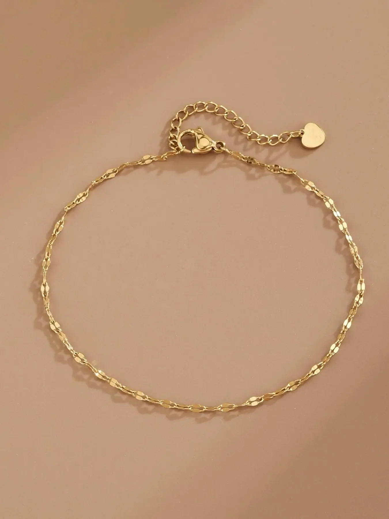 Dainty Sequins Chain Ankle Bracelet for Women, Minimalist Thin Foot Chain with Heart Extension Tail, Adjustable Waterproof Anklet Jewelry Gift for Summer Beach Daily Wear, Trendy Fashionable Accessories