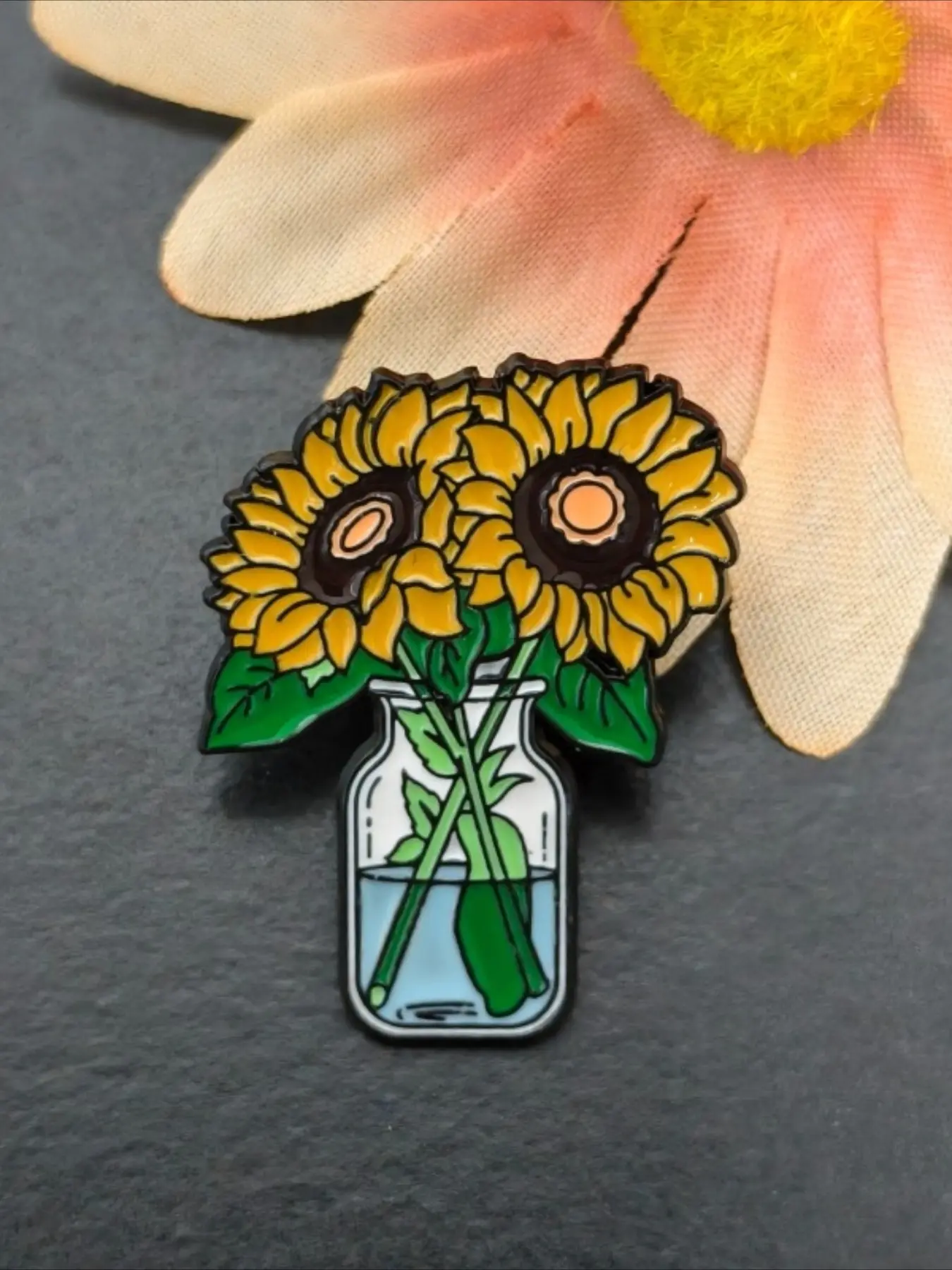 Cheerful Sunflower in Bottle Enamel Pin Yellow Floral Vase Brooch, Cottagecore Botanical Lapel Badge for Clothing Backpacks, Gift for Sunflower & Plant Lovers