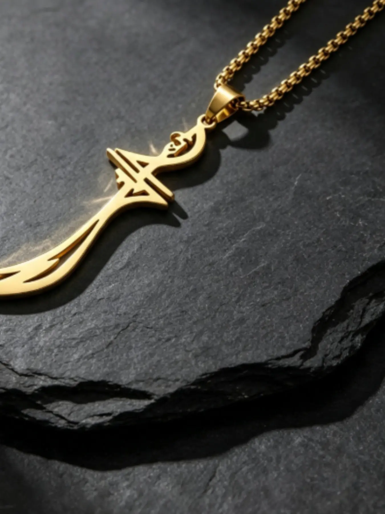 Stainless Steel Knife Necklace, Simple Imam Ali Sword Pendant, Hip Hop Unisex Jewelry, Fashionable Accessory for Men and Women