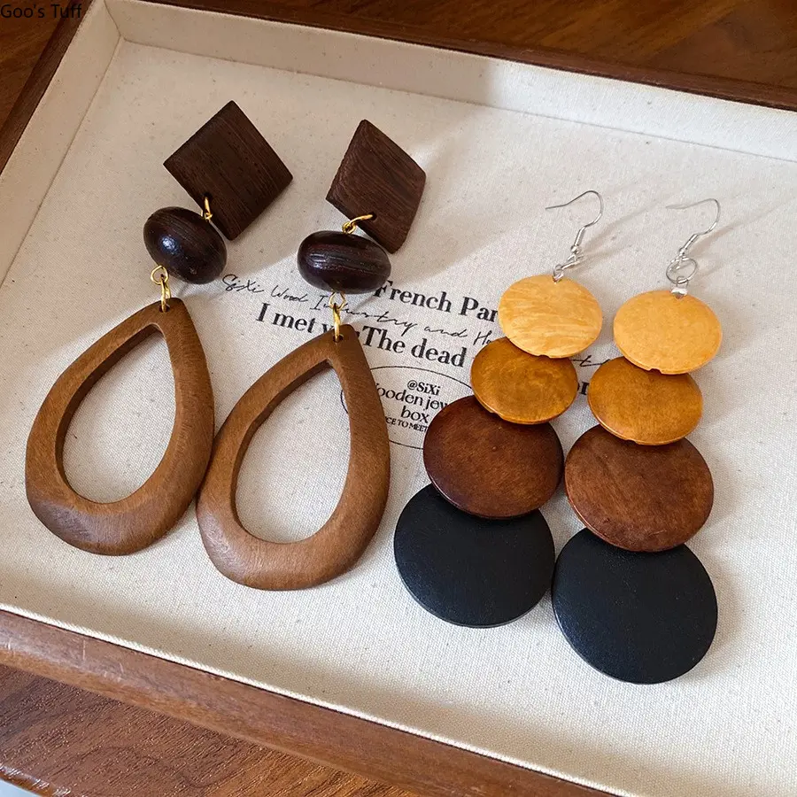 Earrings Wood Earrings Fashion Minimalist Vintage Wooden Stud Earrings Niche‑Designed Elegant Women Ear Jewelry for Daily Wear Vacation Party Occasions