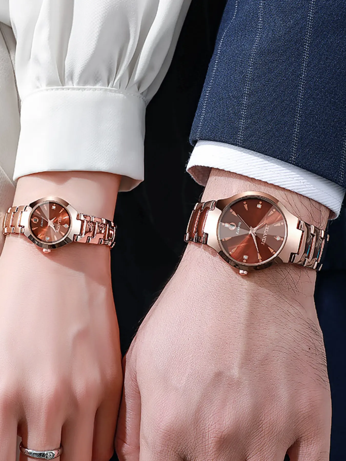 Elegant Fashion Couple Watches, Trendy Quartz Analog Clocks, Round Calendar Design, Perfect for Daily Wear & Parties, Valentine's Day Gift