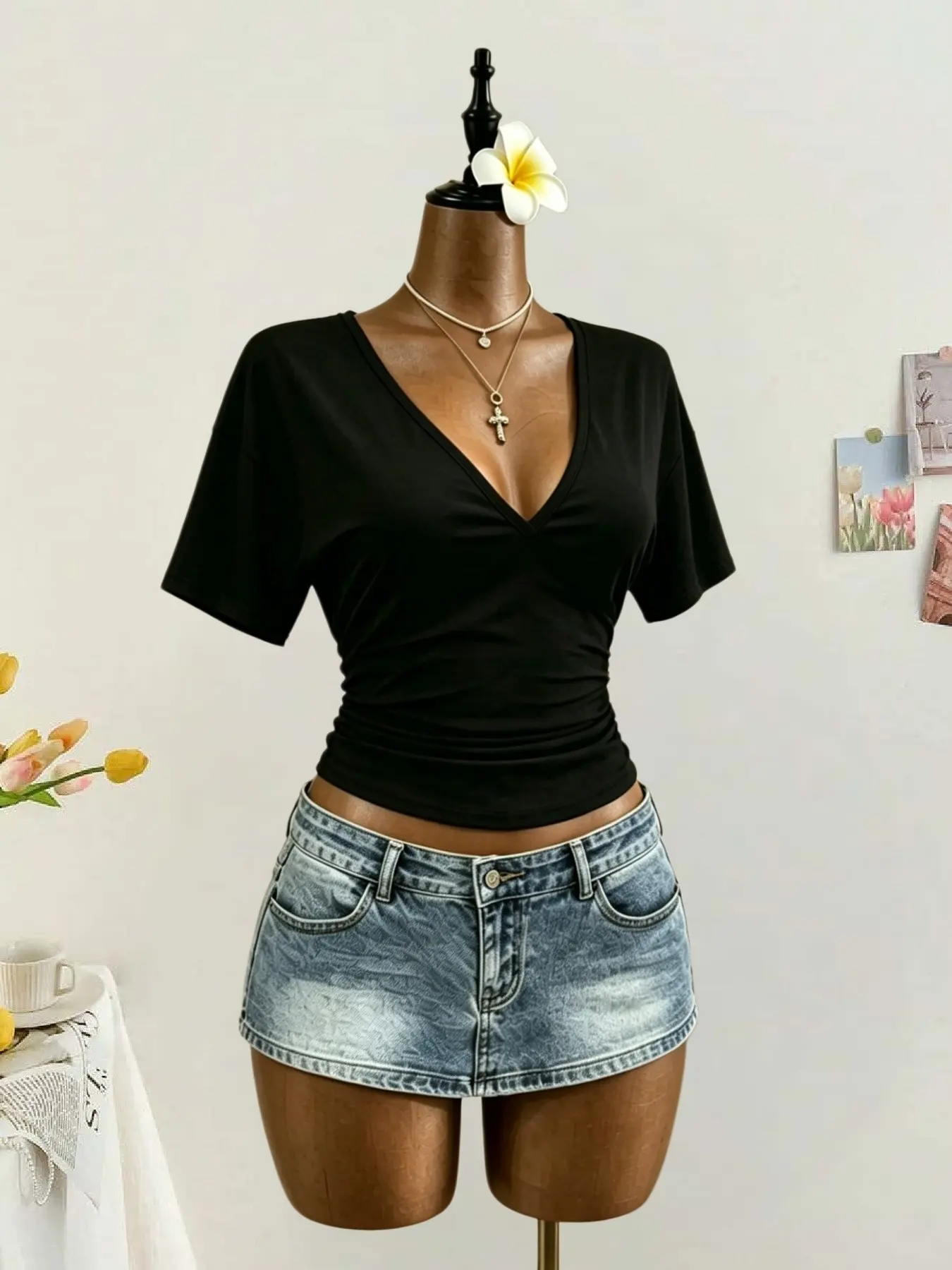 Women's Minimalist Casual Low V-Neck Waist Cinched Short Sleeve Sleepwear Top, Slim Fit Lightweight Breathable Home Wear, Versatile Ladies Pajama Shirt
