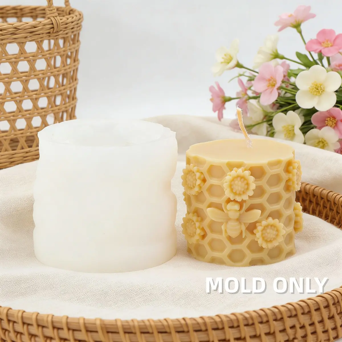 5 Styles Bee Honeycomb Candle Silicone Molds 3D Flower & Bee Design DIY Aromatherapy Candle Soap Mold for Aroma Home Decor Wedding & Party Favors