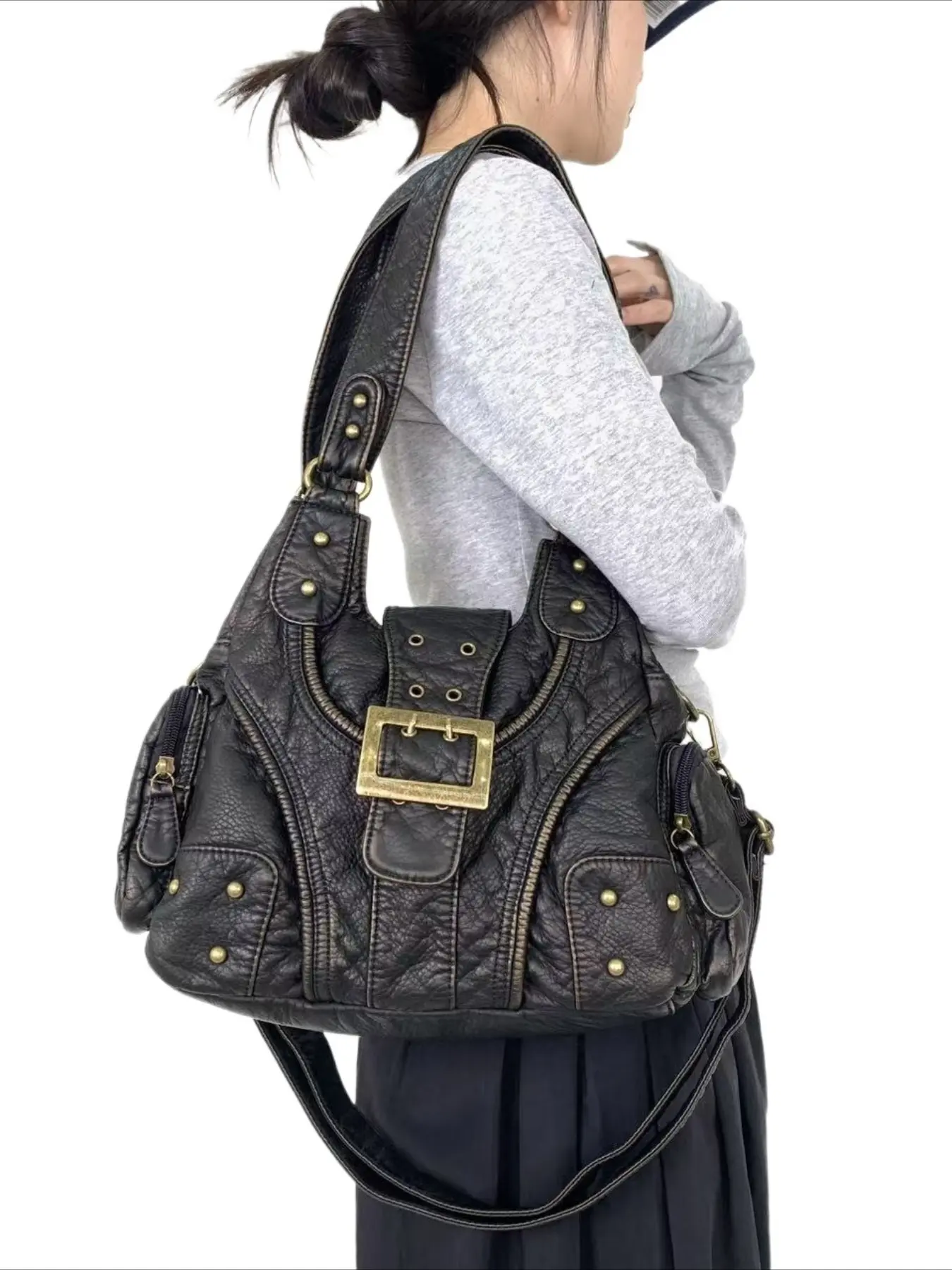 Ladies' vintage vegan leather motorcycle tote bag, Casual crossbody bag, featuring a wasteland style front pocket, large capacity bag, personalized street Y2K handbag with multiple pockets, suitable for daily commuting, gatherings