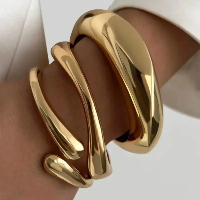 14K Gold Plated Chunky Bangle Bracelet Set for Women, Stackable Cuff Bangles, Trendy Bold Fashion Jewelry, Classic Gold Plated Wrist Accessories, Elegant Stackable Ornament for Holiday and Birthday Gift for Her
