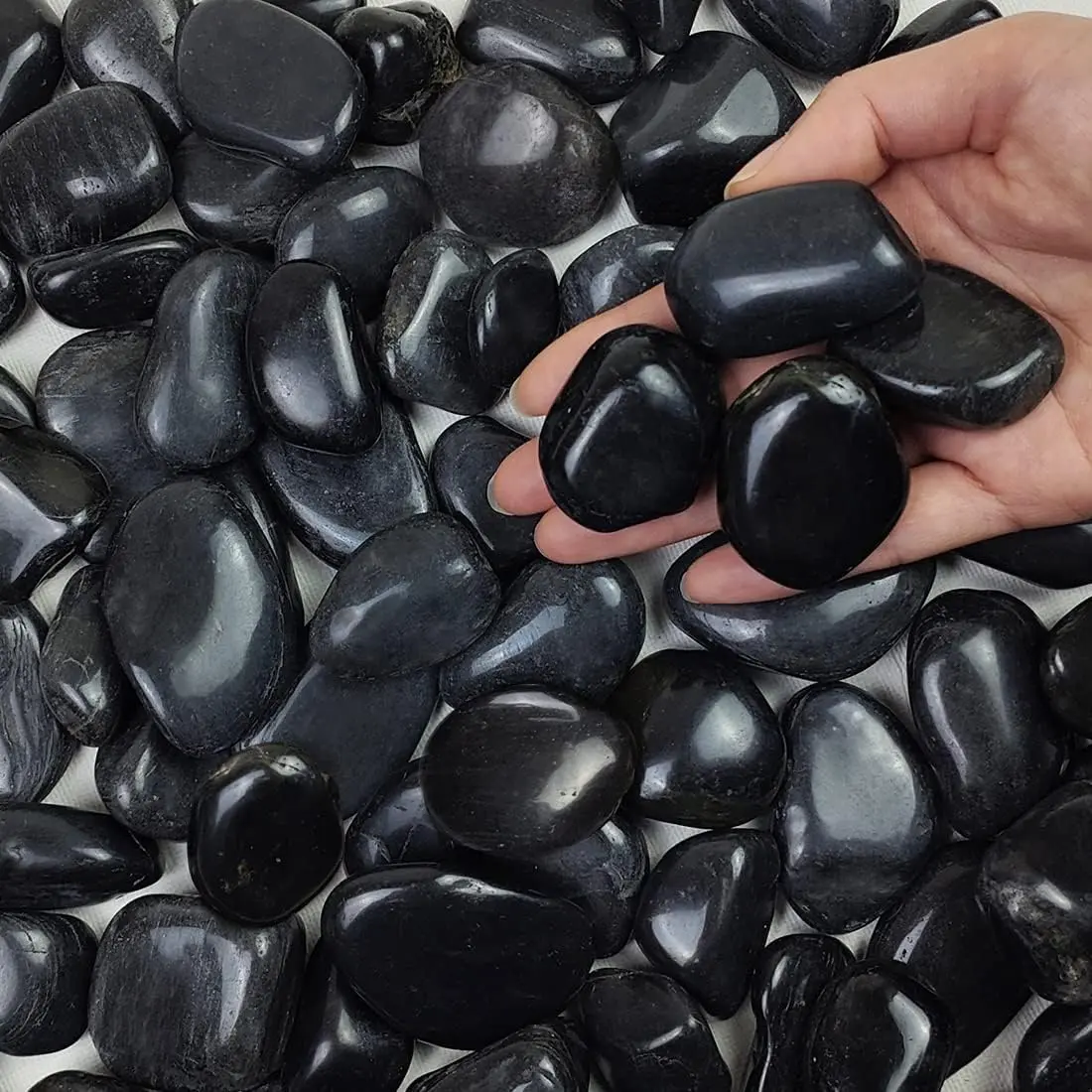 2 lbs Black  for Indoor , 1-2 Inch Small Bag Black Stones. Decorative River Rocks for , Landscaping, Vase Fillers and Outdoor Garden | Polished Black River Rocks for , Landscaping, Aquarium, Vases, Garden, Planter Filler for Artificial