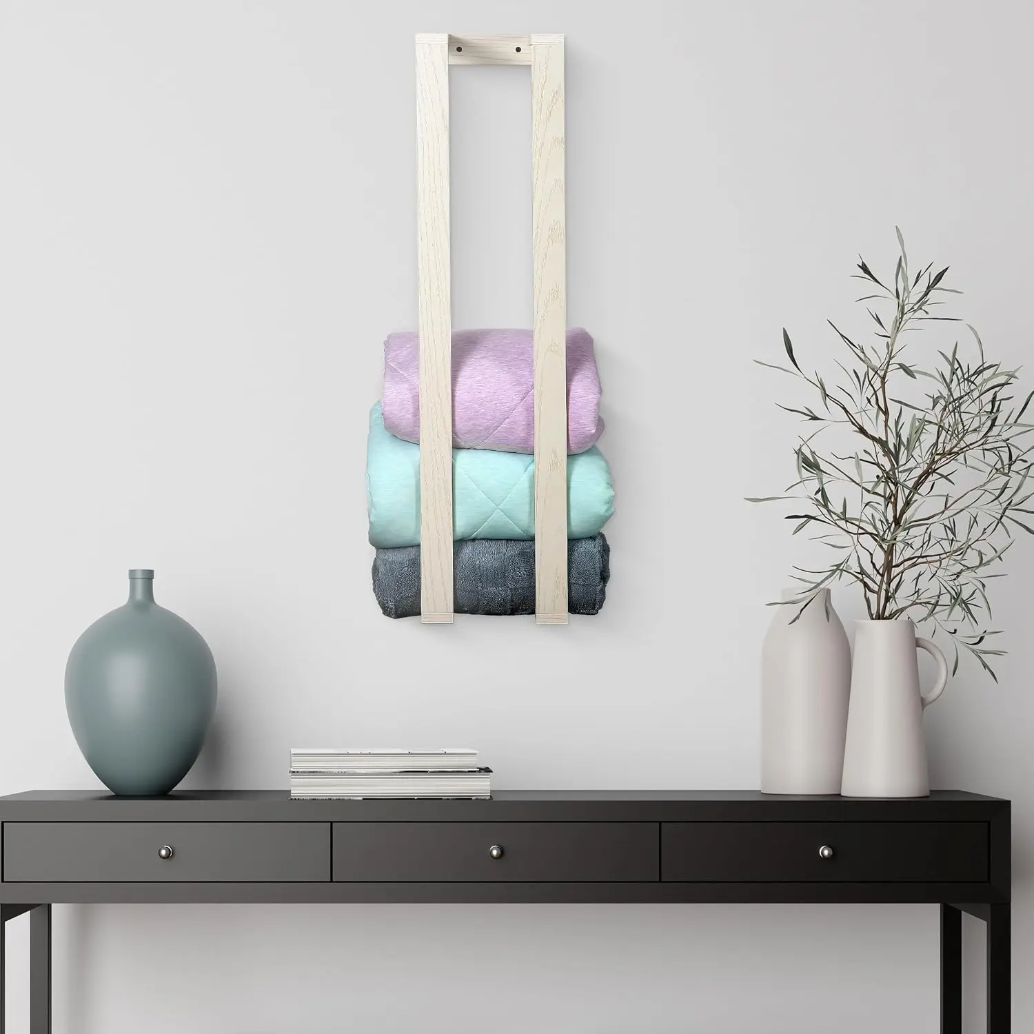Blanket Wall Rack – Floating Shelf for Living Room & Bedroom, White Design | Rustic Wall-Mounted Blanket Holder, Stylish Quilt, Bedding & Towel Organizer, Space-Saving Decorative Storage