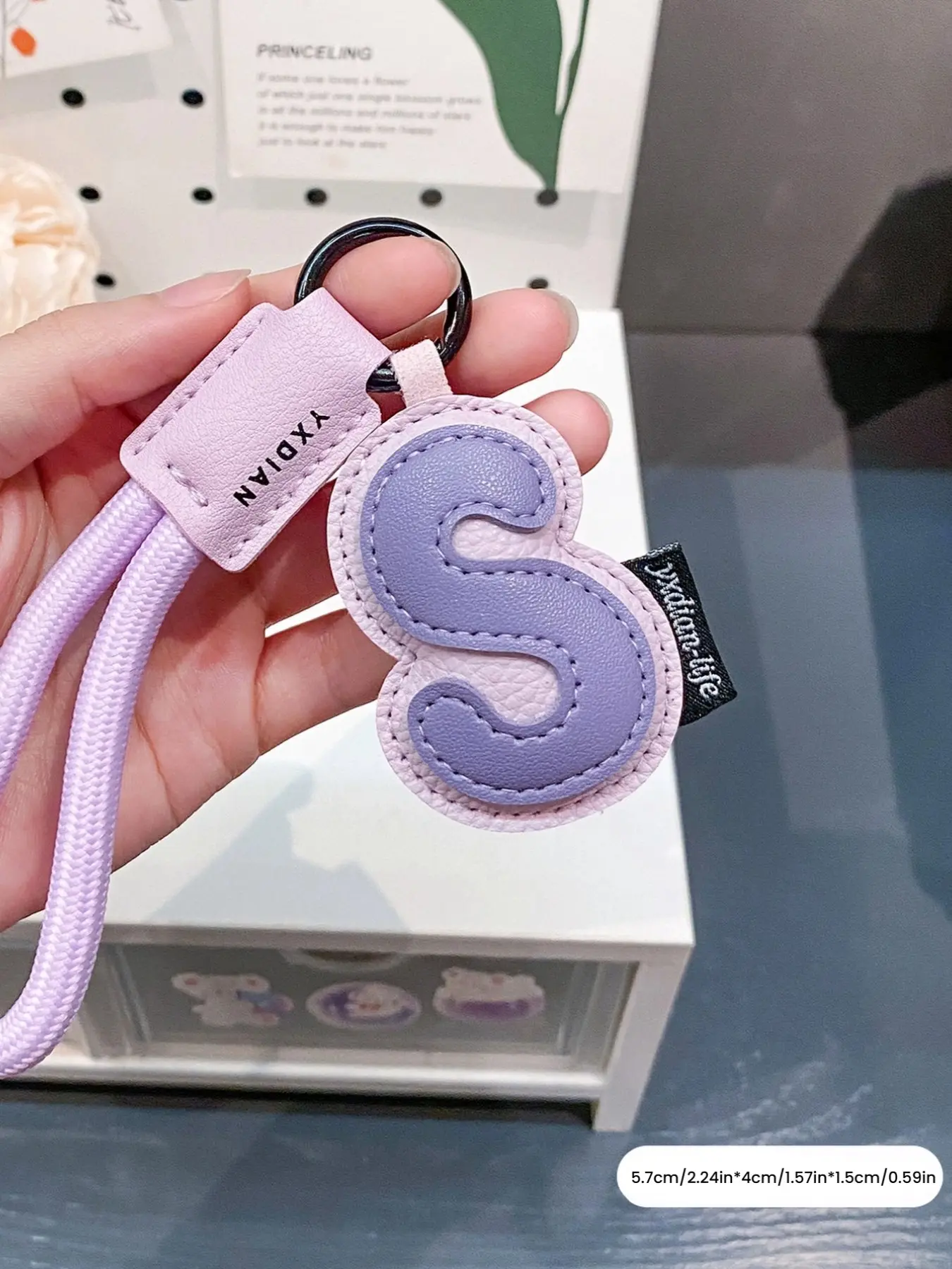 Macaron Letter Leather Keychain DIY Customizable English Pendant, Couples Gift, Car Key Ring, Multicolor Fashion Accessory