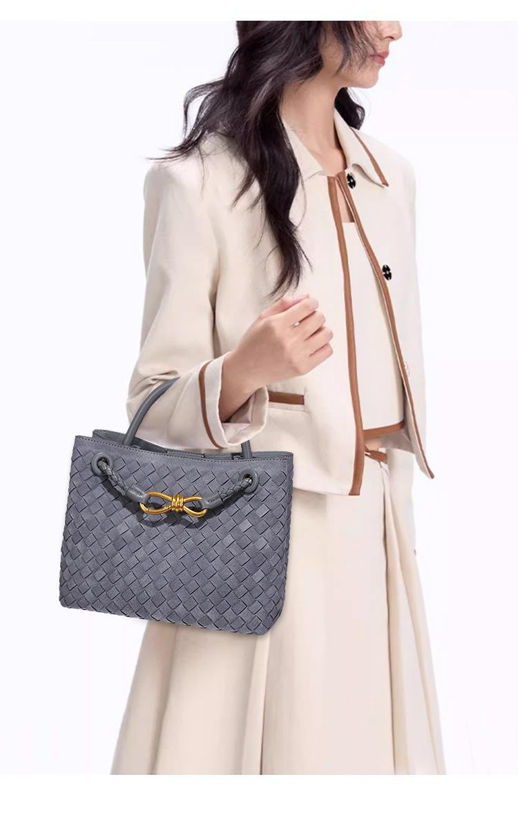 Women's Retro Matte Hand-woven Bag 2025 New Fashion Commuter Shoulder Messenger Bag