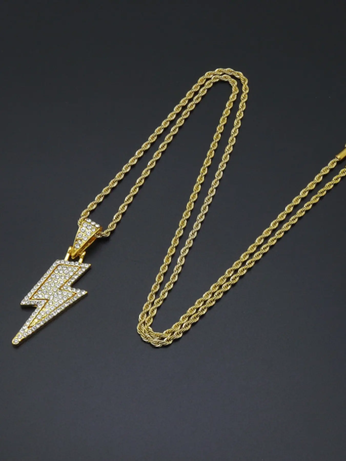 Trendy Hip-Hop Lightning Bolt Pendant Necklace, Unisex Zirconia Decorated, Fashion Accessory for All Occasions, Perfect Gift