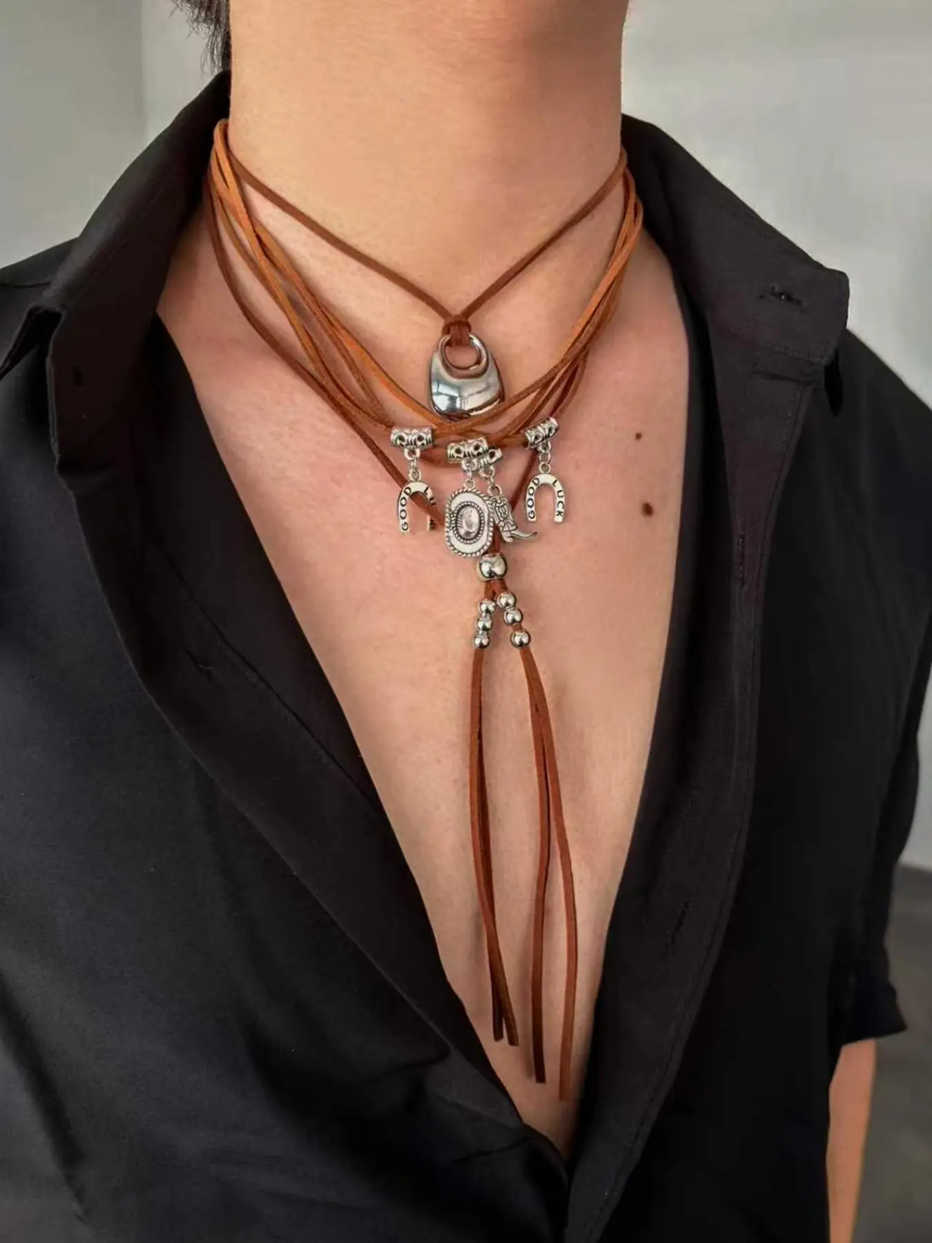 Western Style Multi-Layer Suede Rope Necklace, Vintage Horseshoe Elephant Pendant, Fringe Y-Shape Adjustable Lariat Chain
