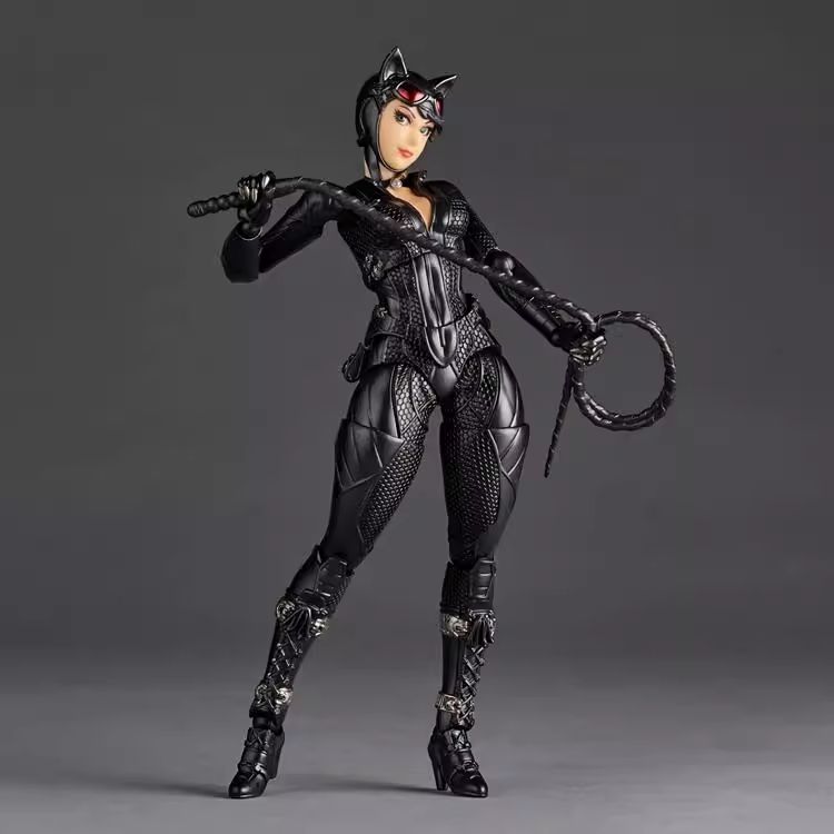 Ko Catwoman Action Figure Selina Kyle Revoltech Amazing Yamaguchi Anime Collection Model Toys Gitf