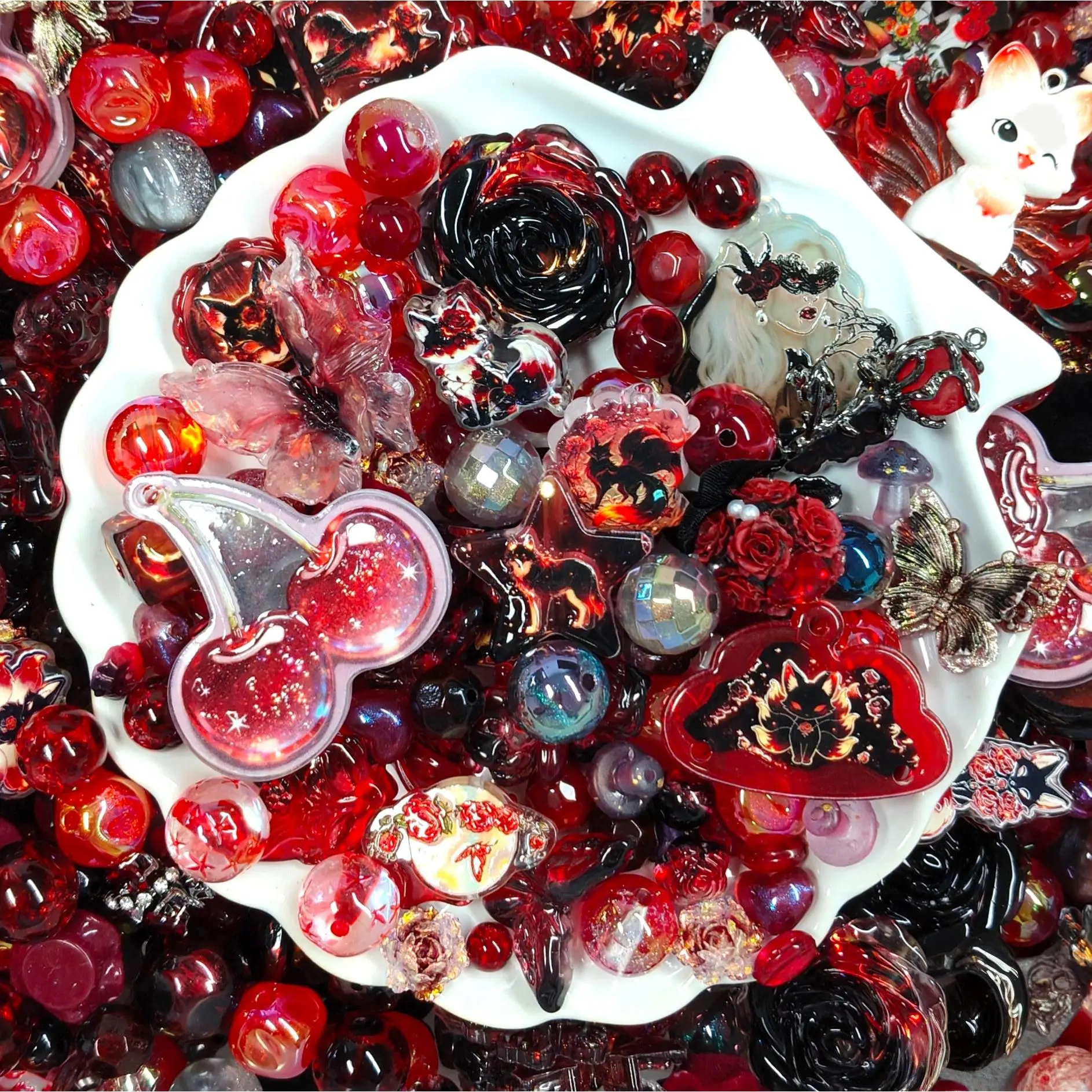 ✨【NEW】Crimson Night | Red‑Black Gothic Acrylic Beads & Charms For DIY Jewelry Making